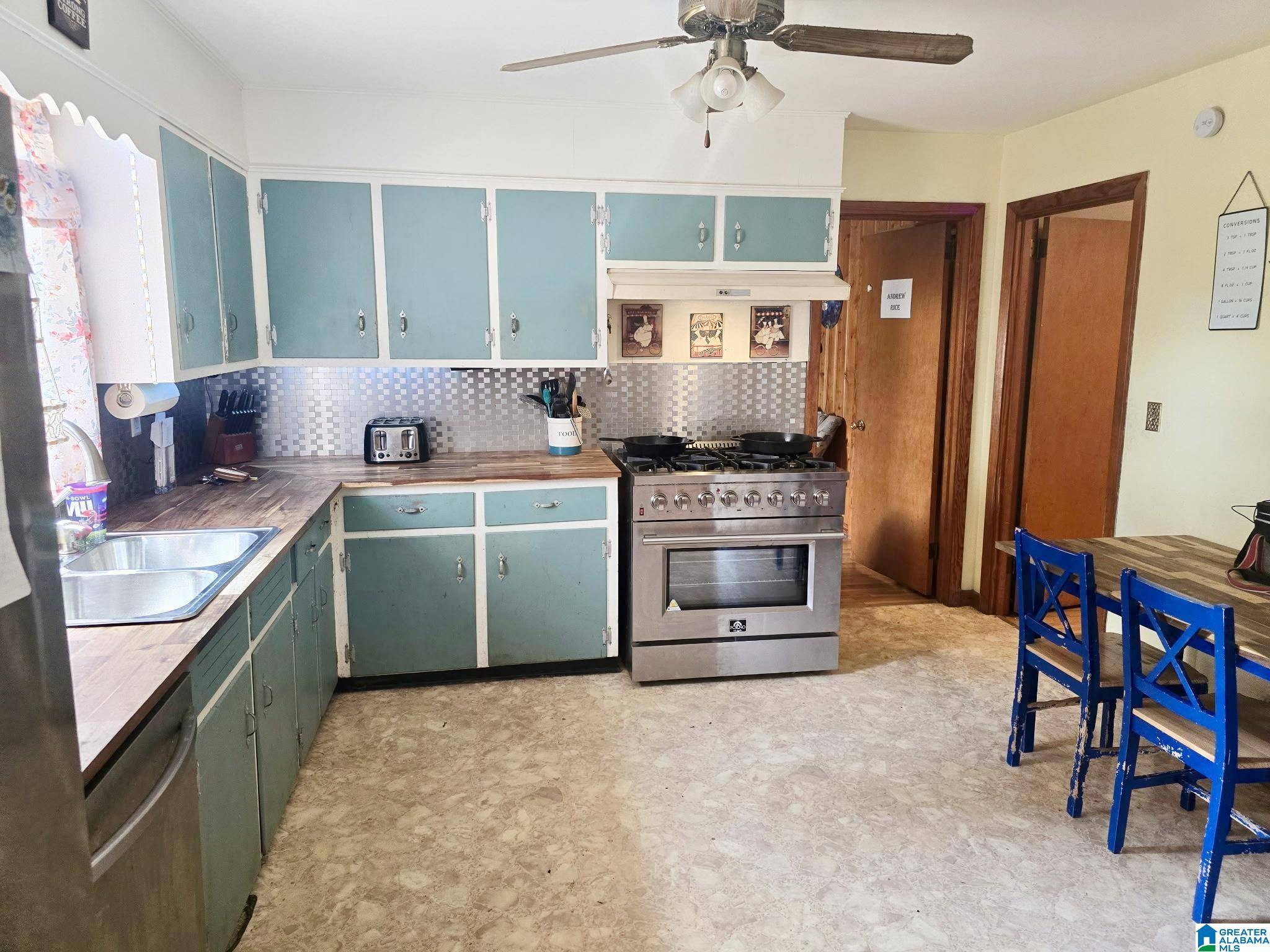 Center Point, AL 35215,109 26TH AVENUE NE