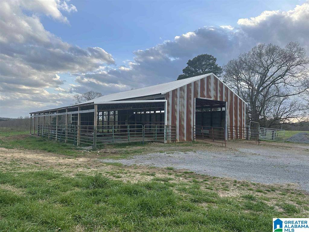 Vinemont, AL 35179,296 COUNTY ROAD 1046 #n/a