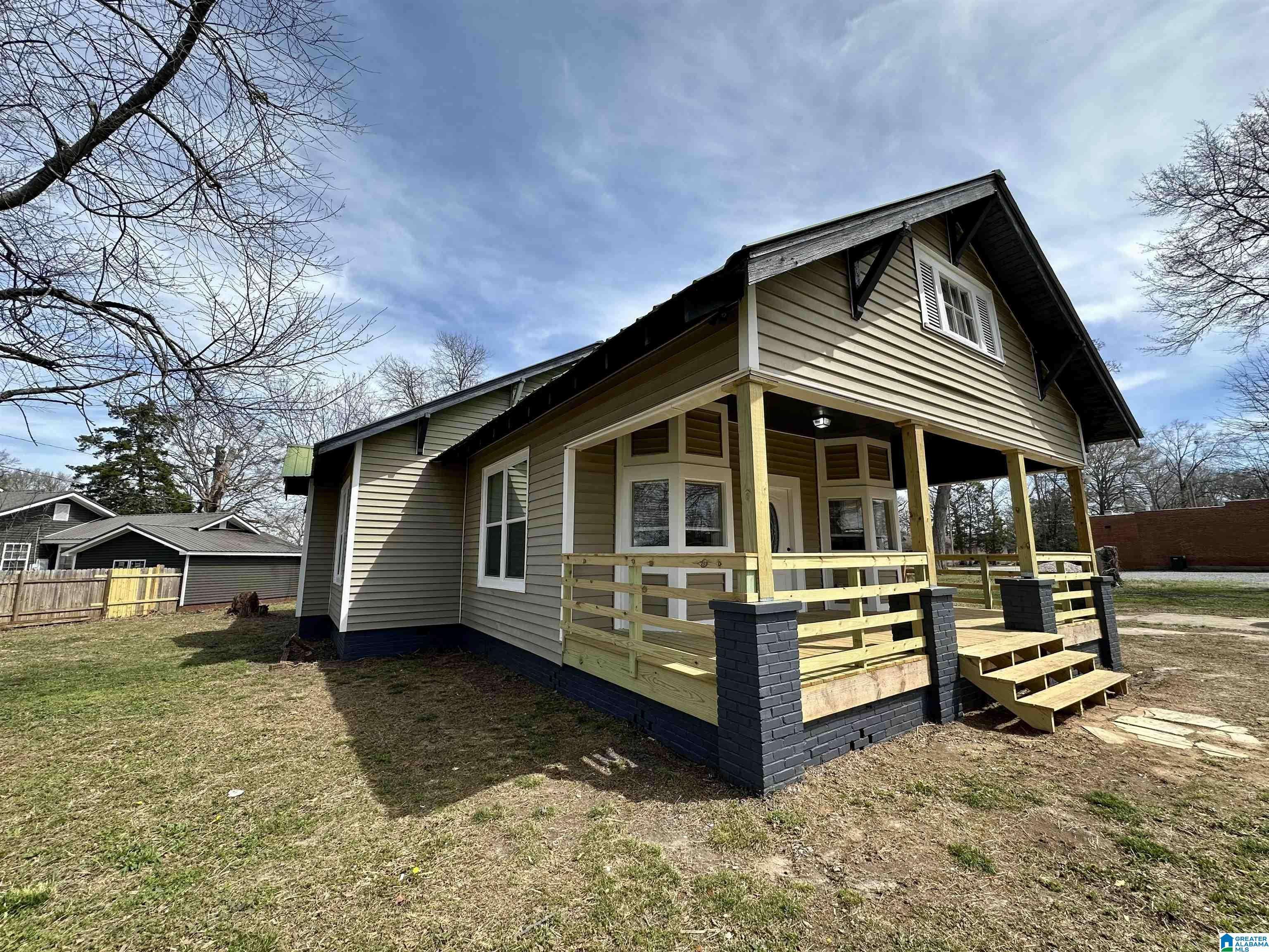 Sylacauga, AL 35150,2 SEMINOLE AVENUE
