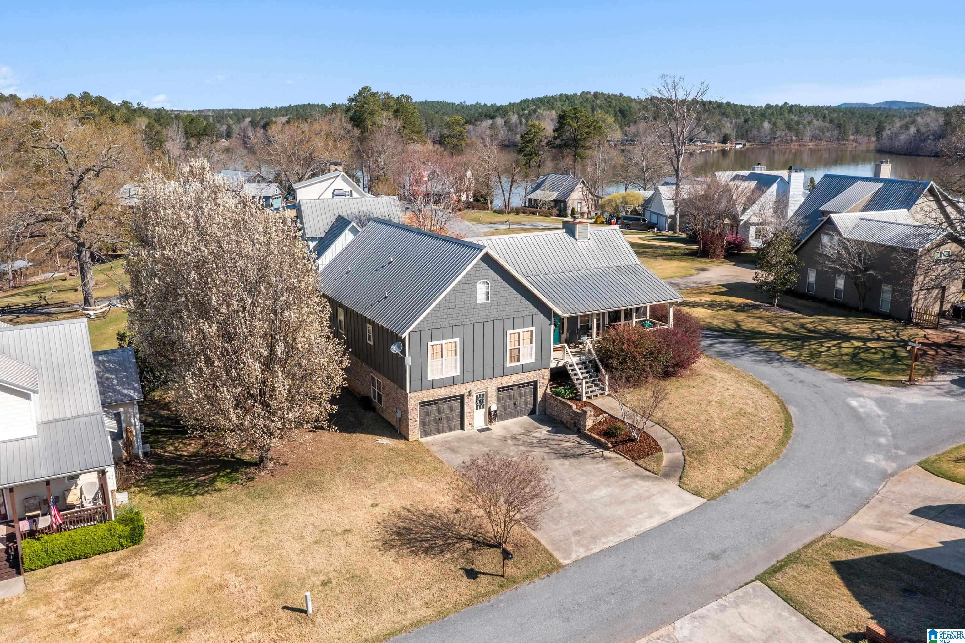 Columbiana, AL 35051,427 PERKINS LANDING COVE