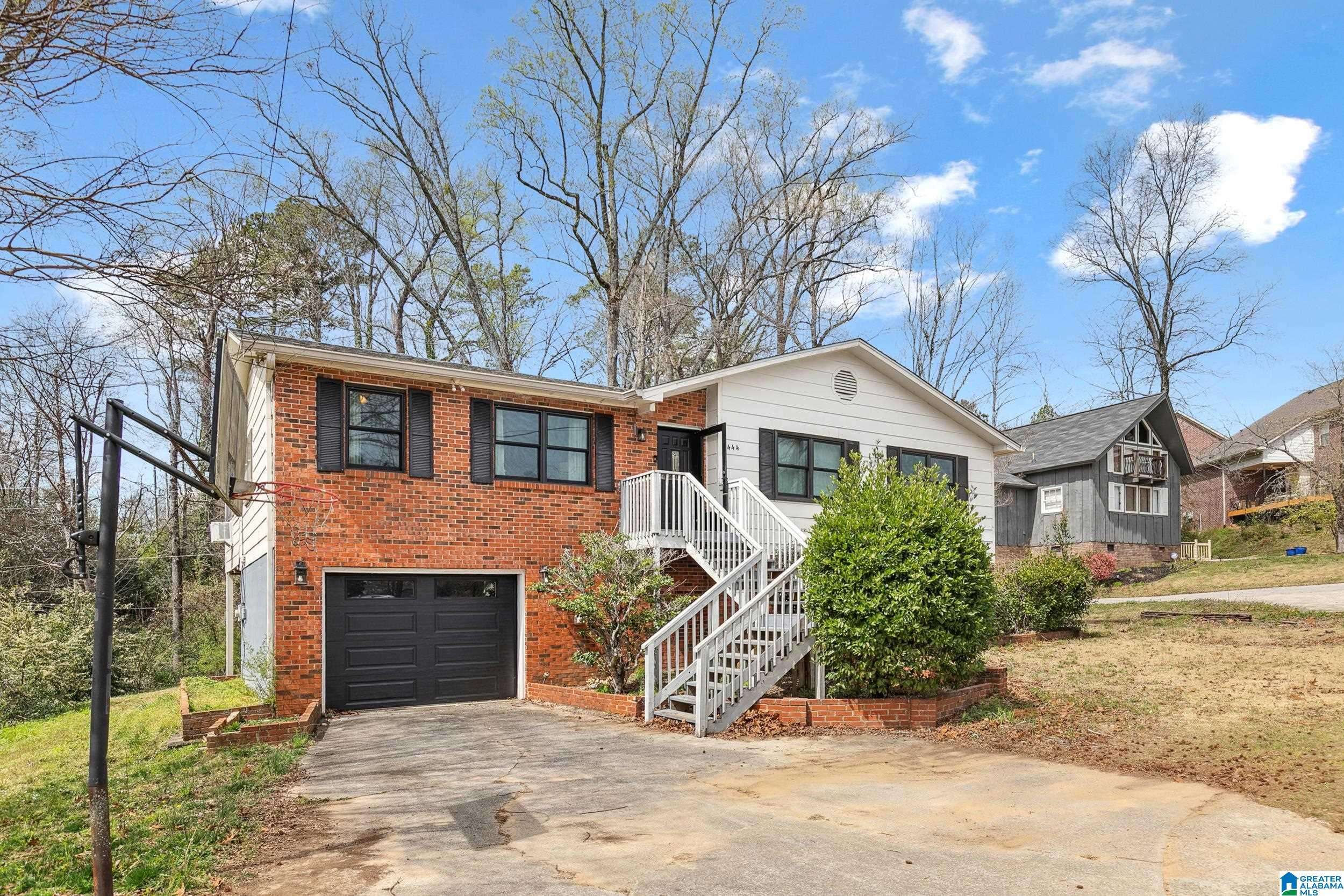 Vestavia Hills, AL 35216,2444 COLUMBIANA ROAD