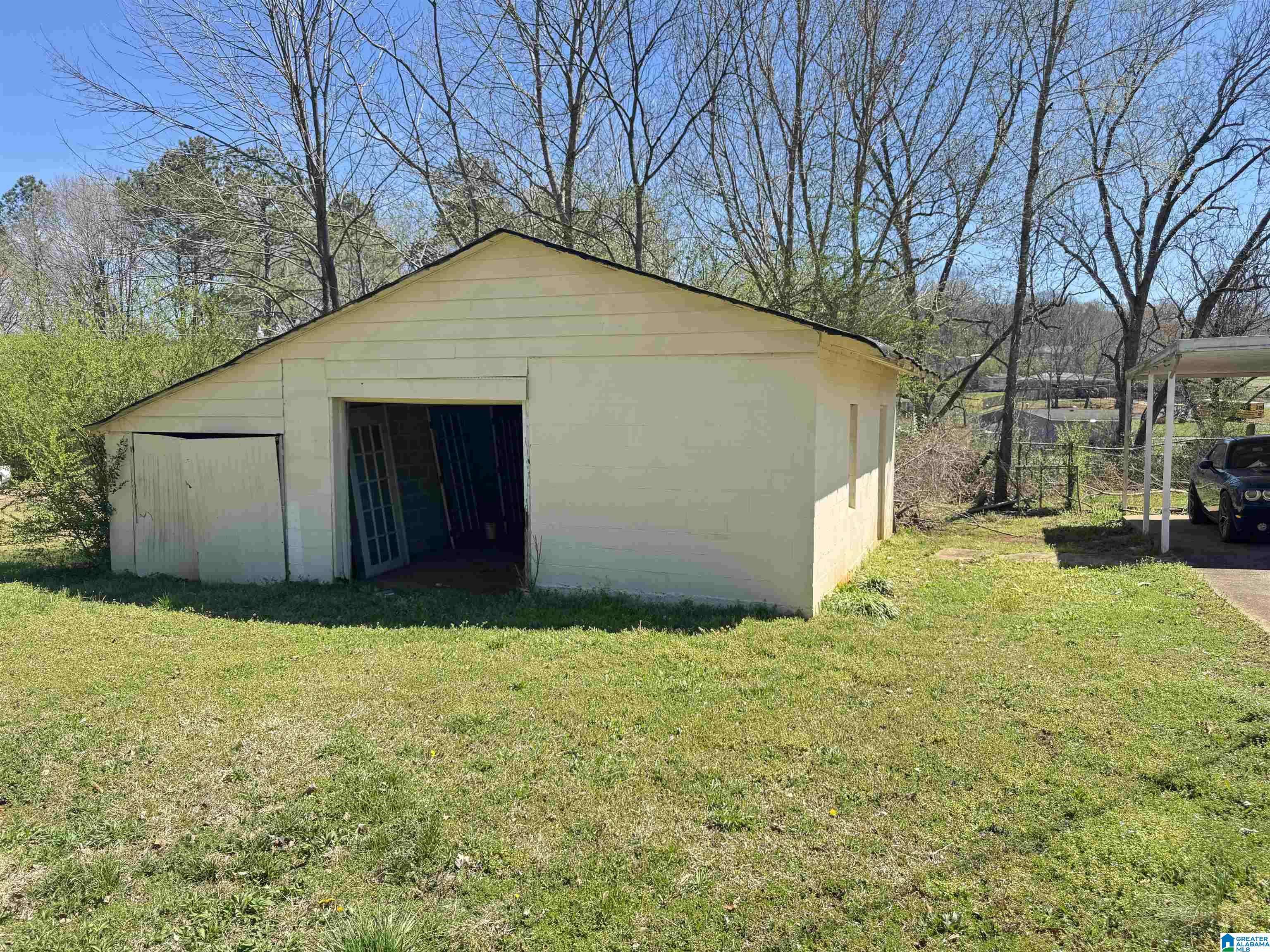 Bessemer, AL 35020,731 POTTER AVENUE