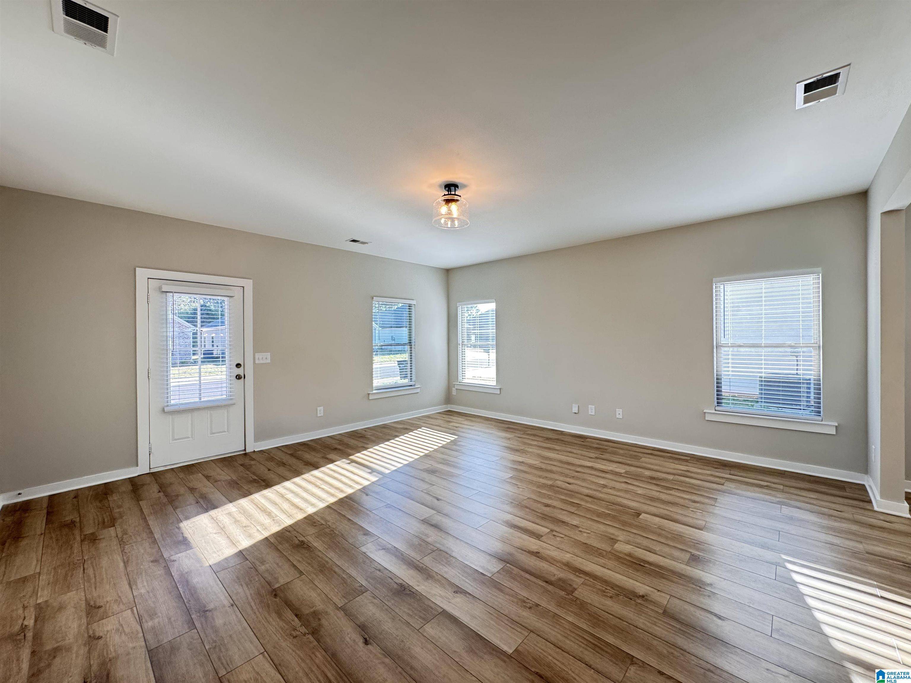 Clanton, AL 35045,35 AVALON WAY