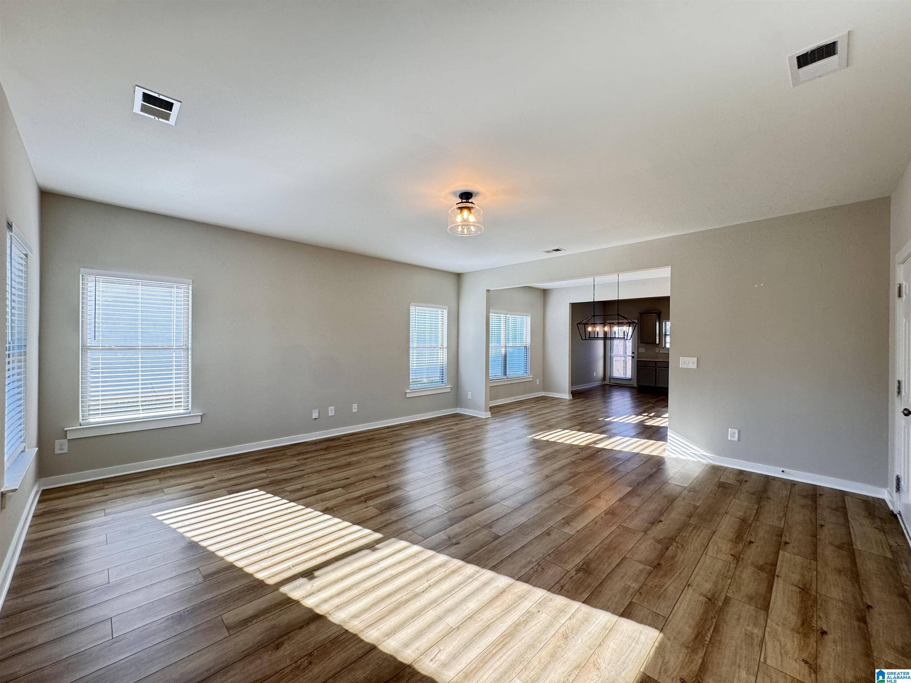 Clanton, AL 35045,35 AVALON WAY