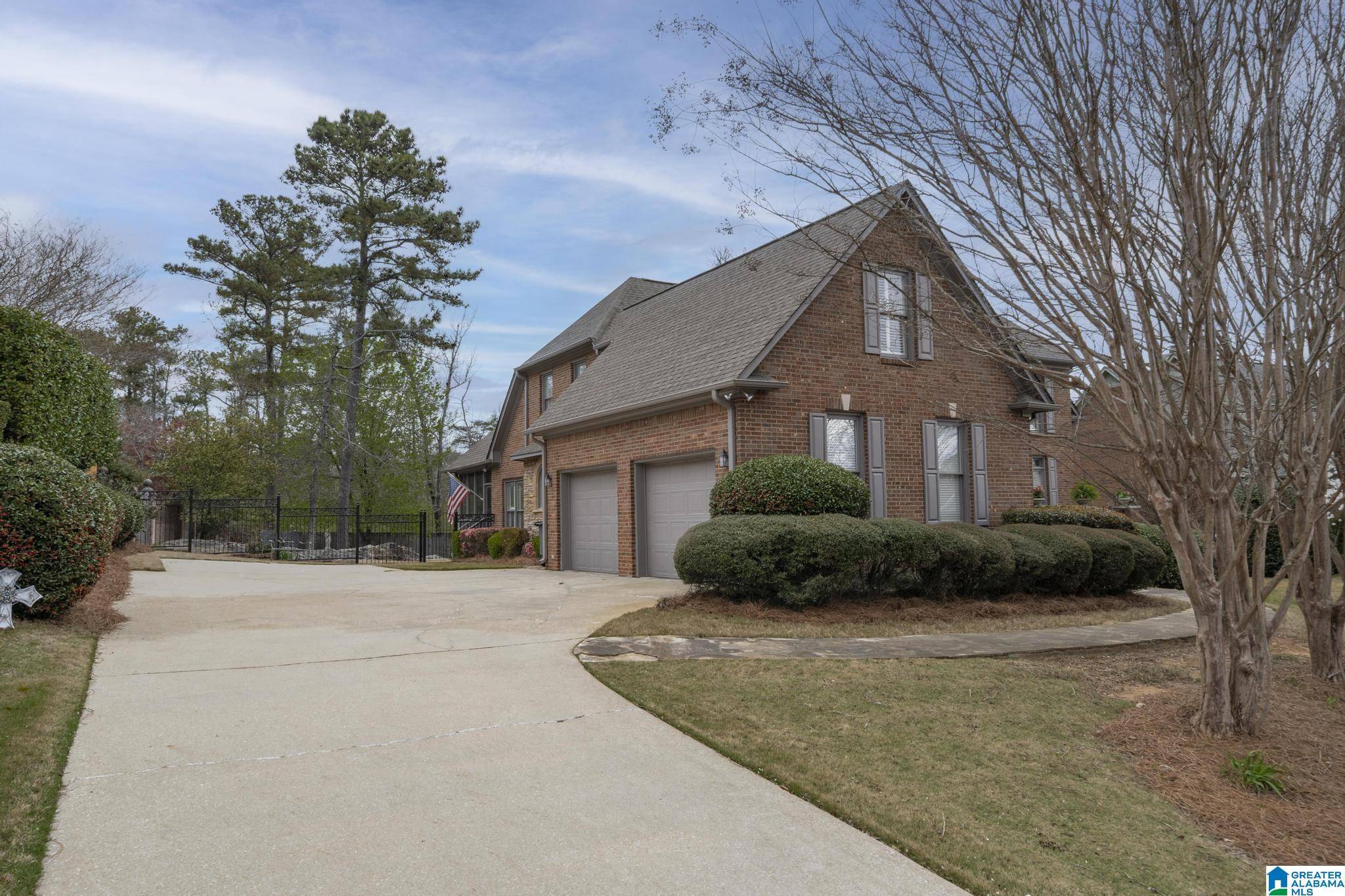 Hoover, AL 35226,3846 CARISBROOKE DRIVE