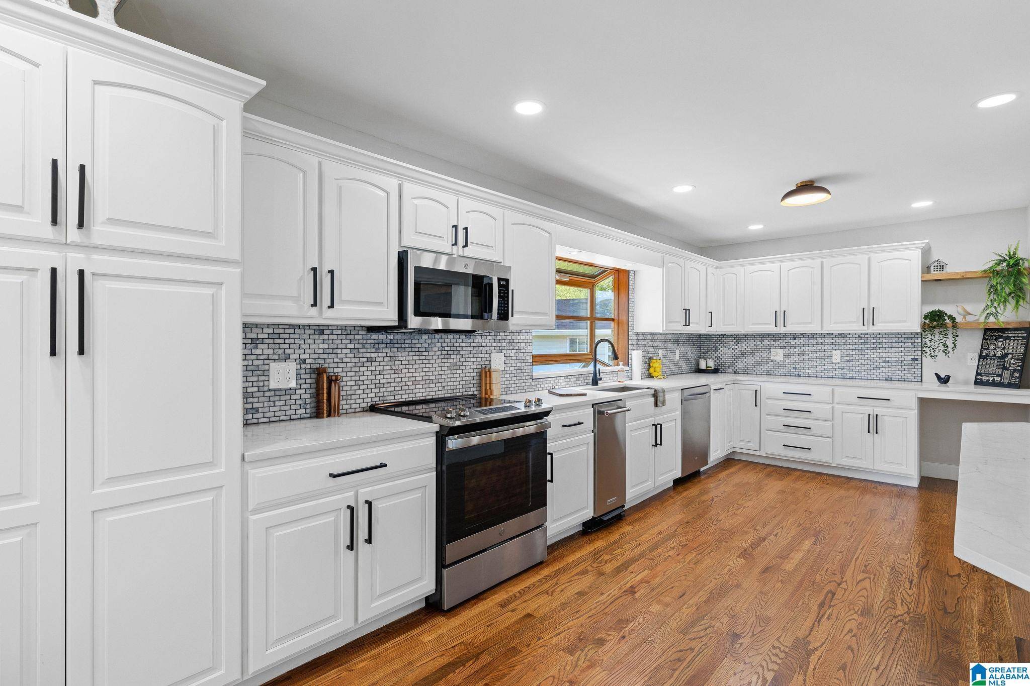 Talladega, AL 35160,711 SHANNON LYNN SHORES LANE