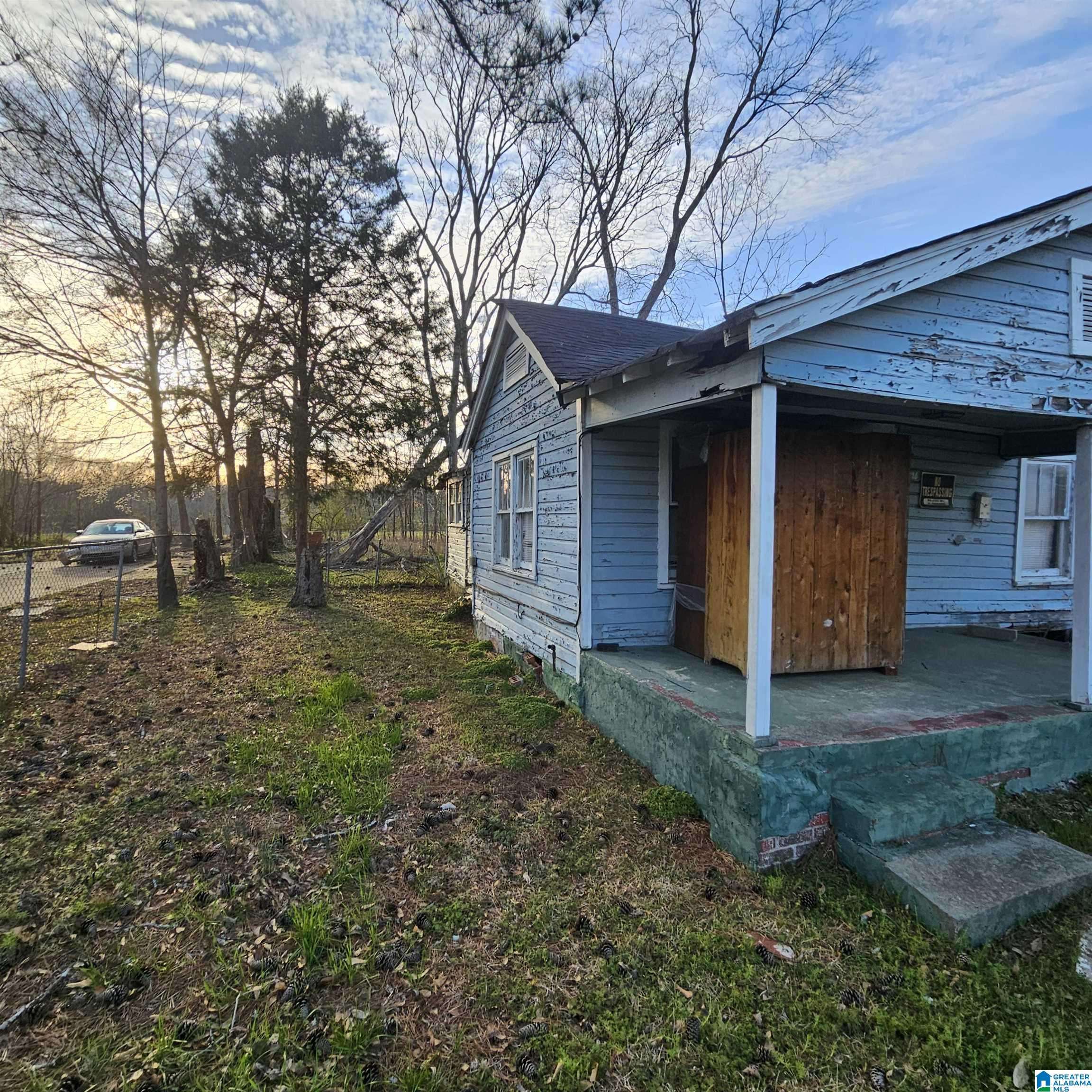 Birmingham, AL 35211,716 30TH PLACE SW