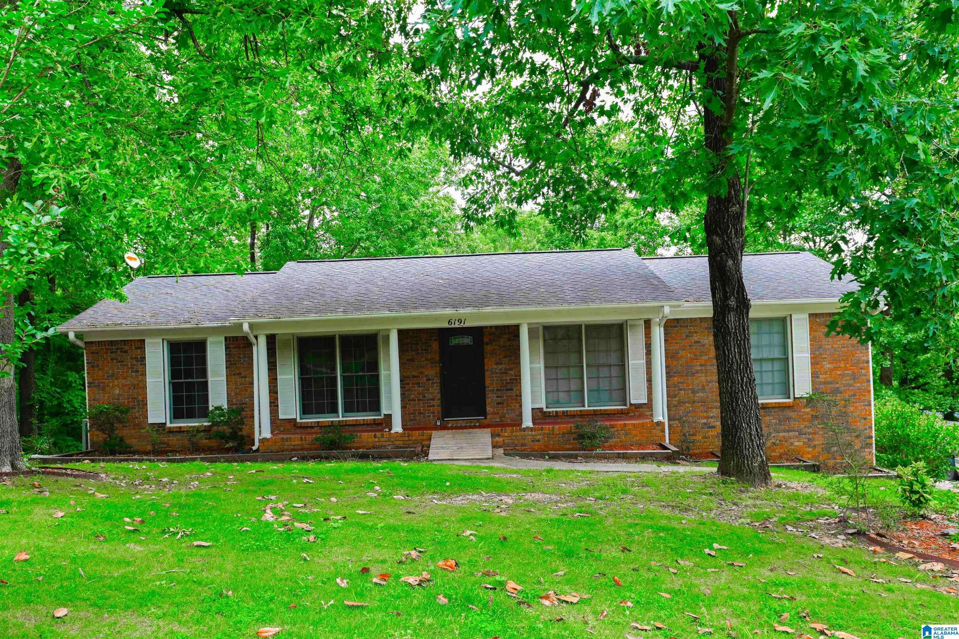 Birmingham, AL 35126,6191 TOWHEE DRIVE