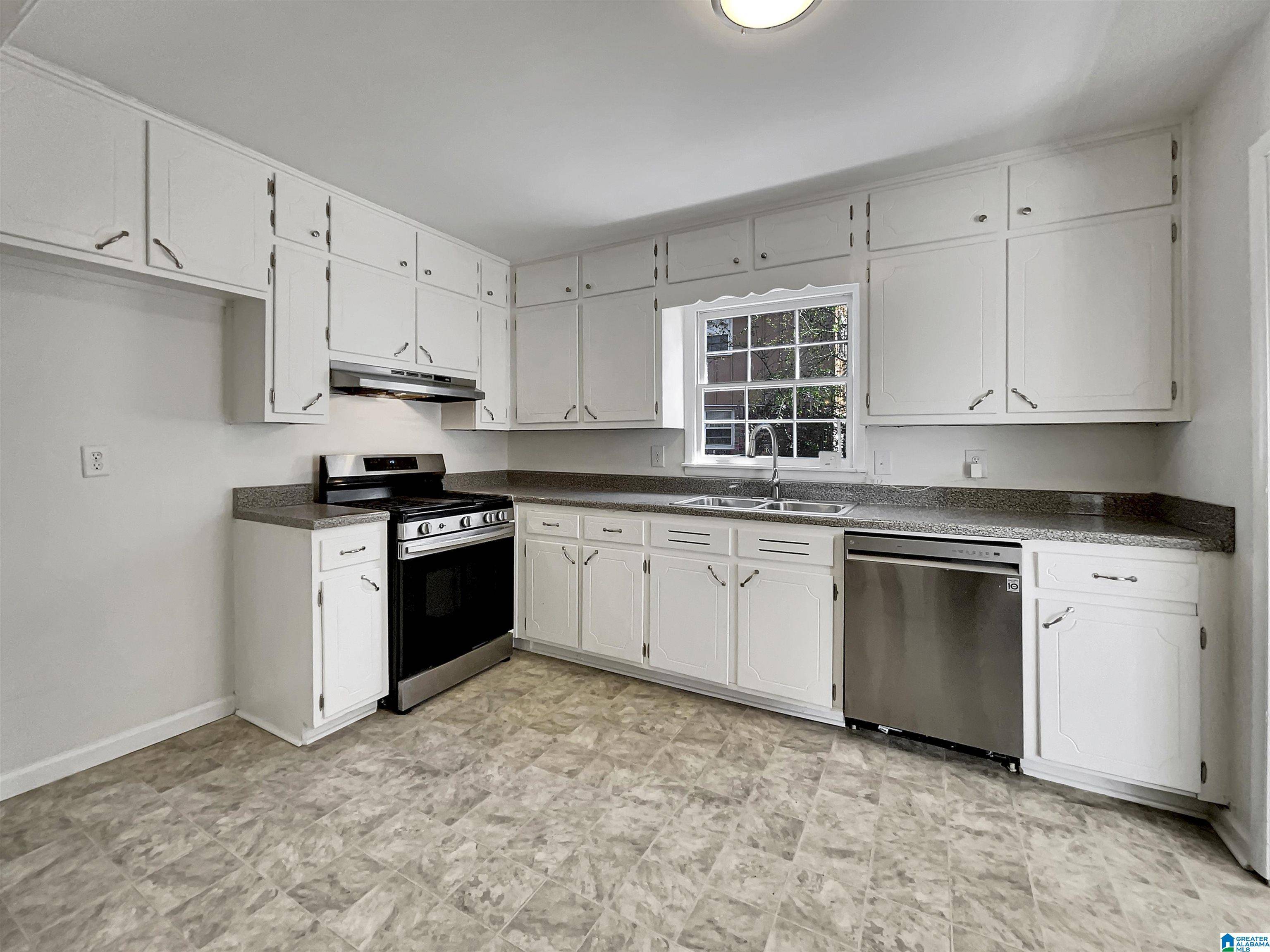 Birmingham, AL 35235,1409 MEDINA LANE