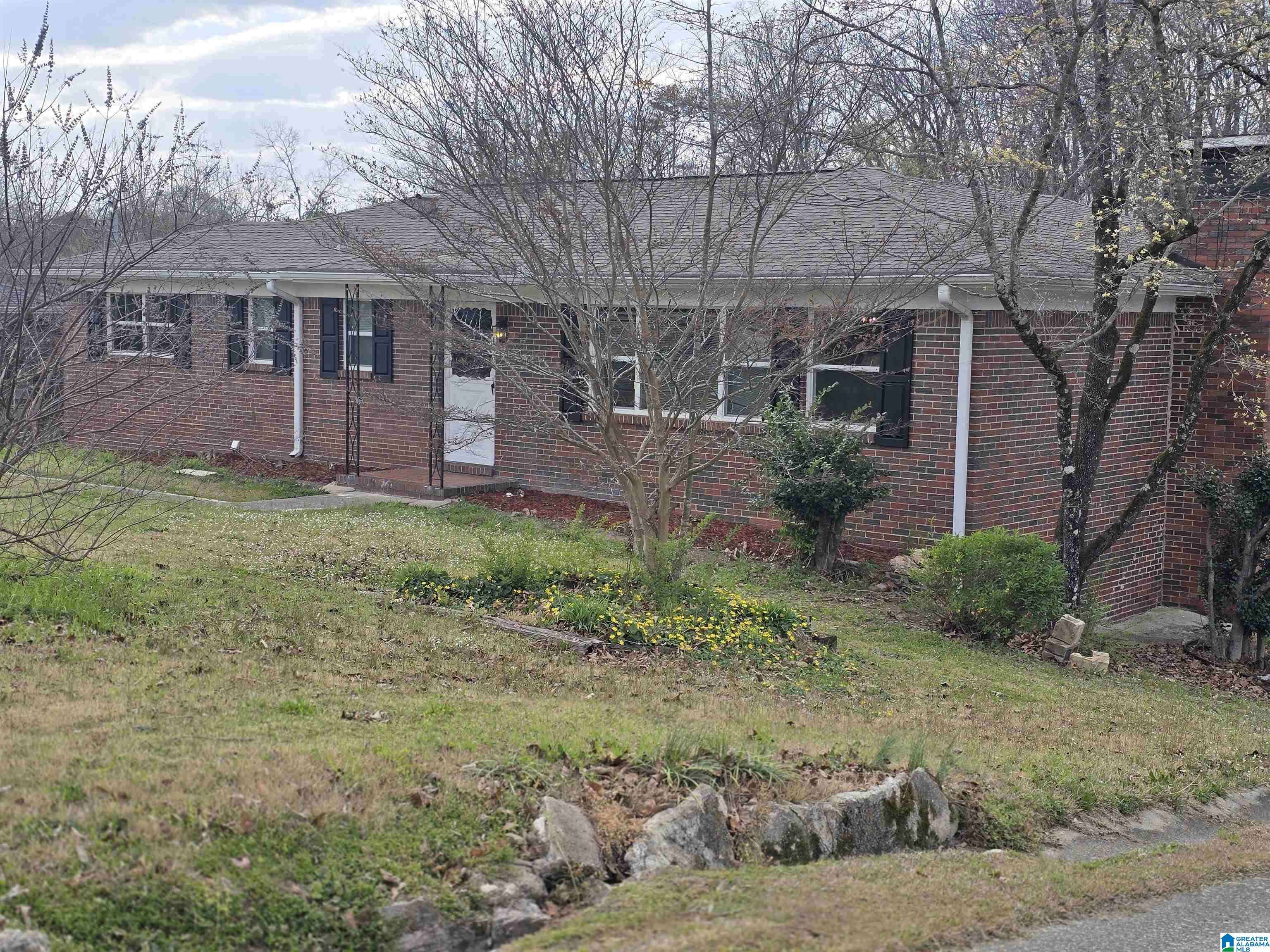 Center Point, AL 35215,2102 5TH WAY NW
