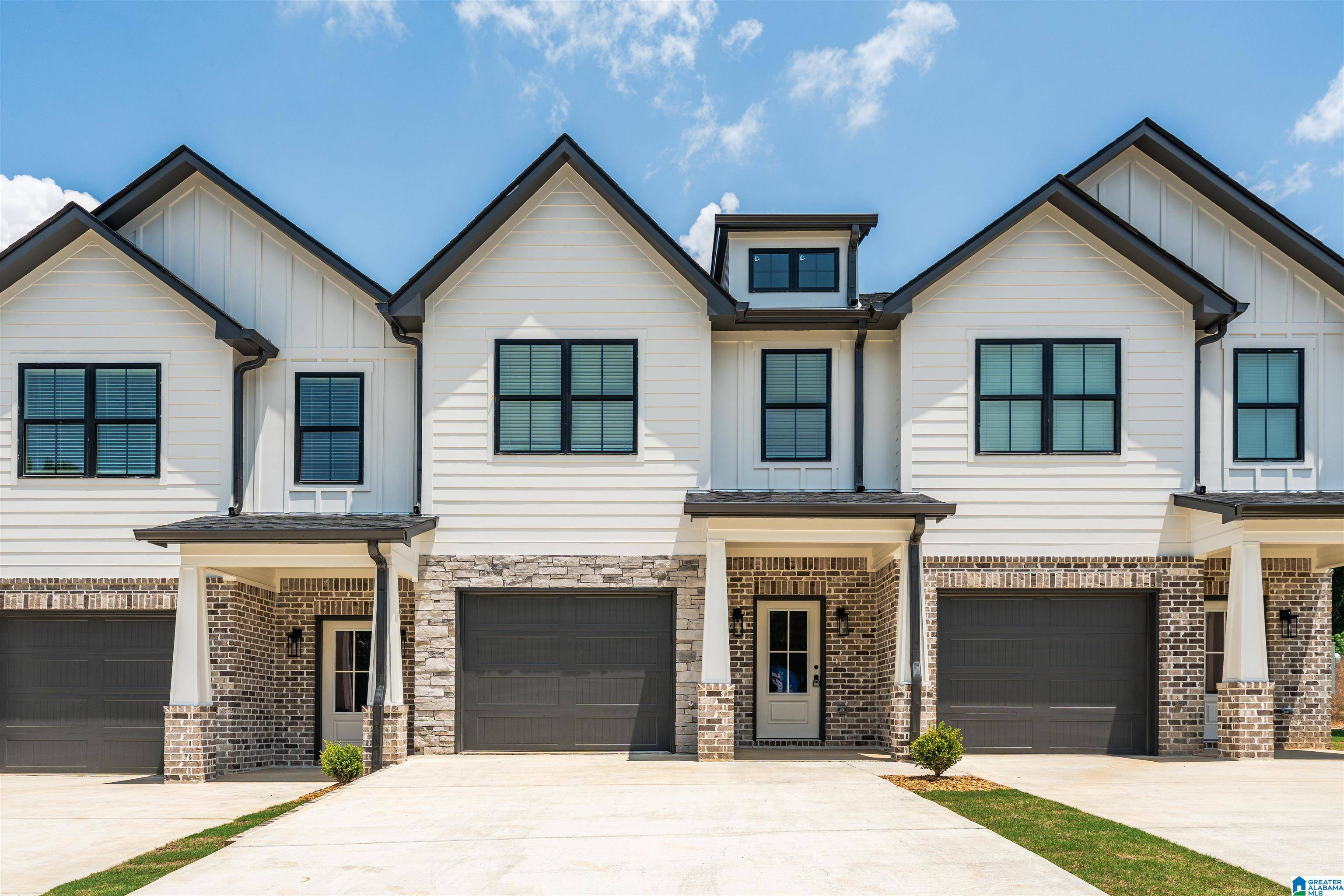 Helena, AL 35080,221 VILLAGE PARKWAY #31