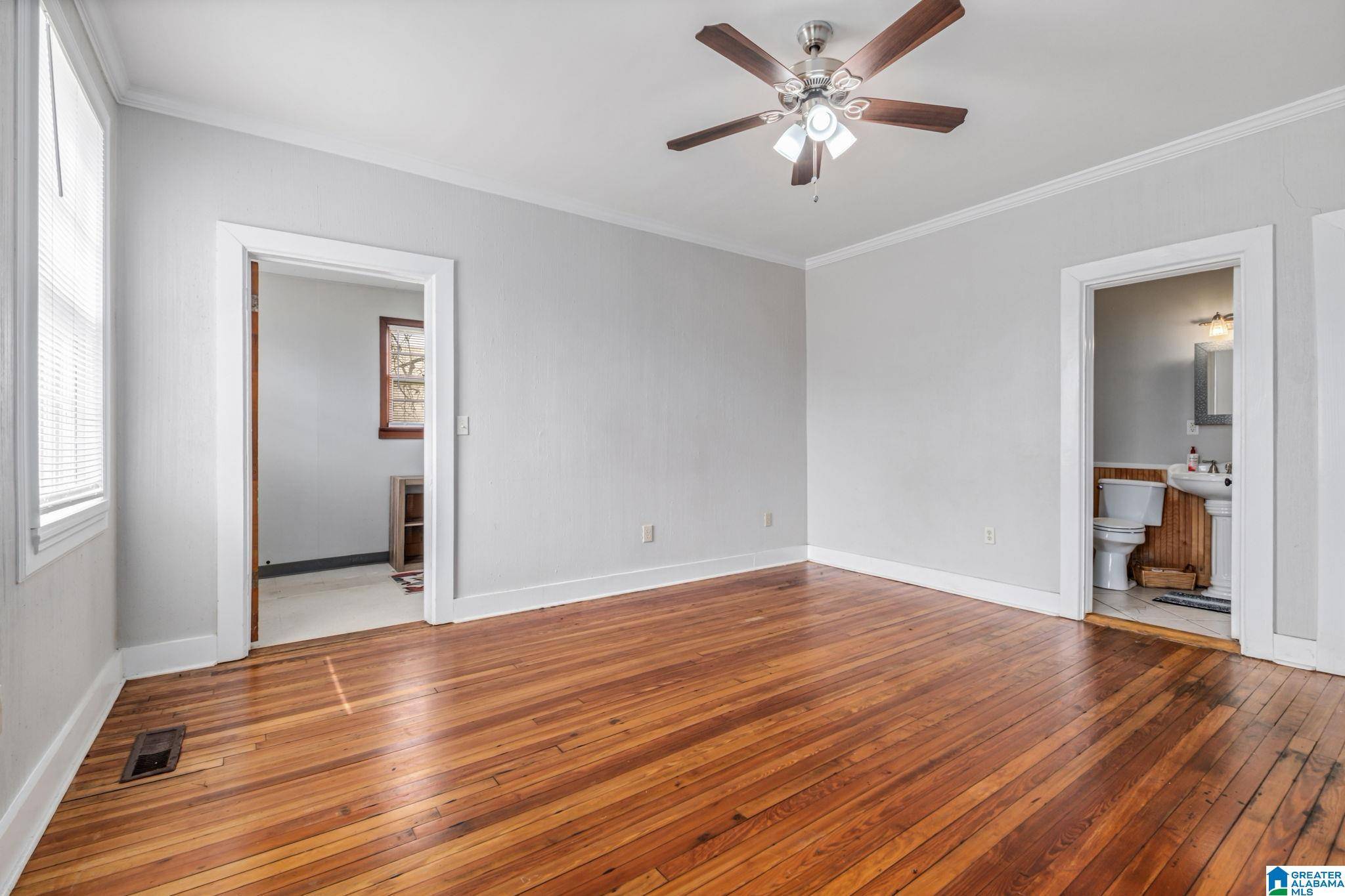 Talladega, AL 35160,125 W ROBERTS AVENUE