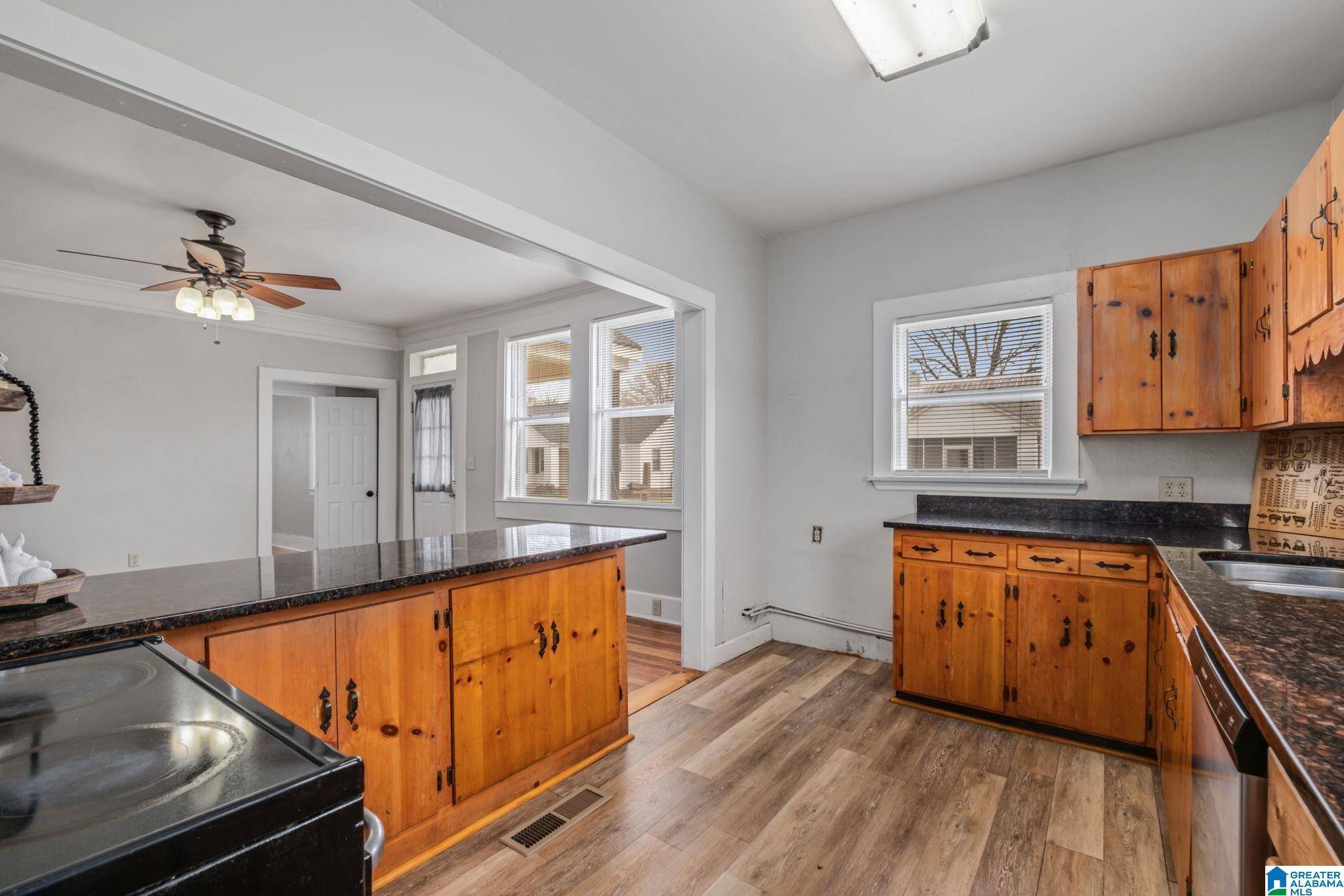 Talladega, AL 35160,125 W ROBERTS AVENUE