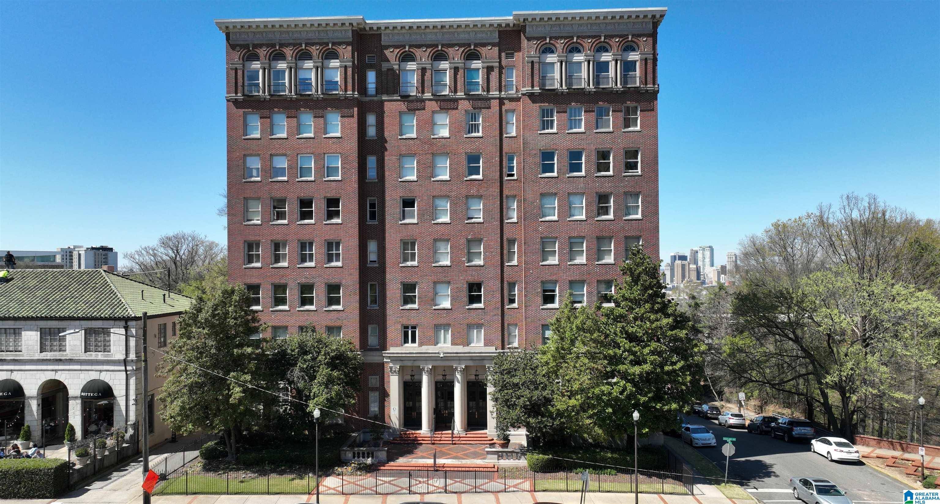 Birmingham, AL 35205,2250 HIGHLAND AVENUE S #32