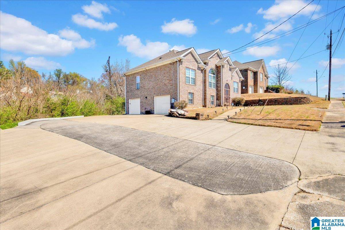 Birmingham, AL 35214,720 LAMPLIGHTER LANE