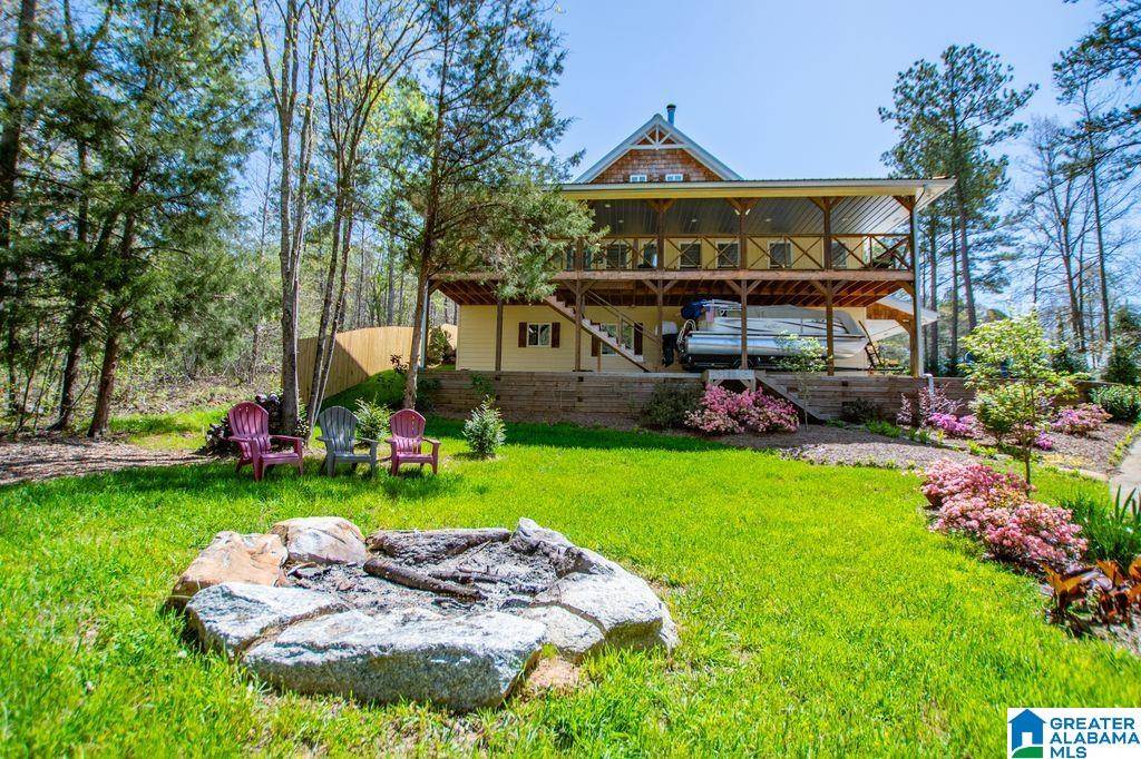 Wedowee, AL 36278,321 LAKEWOOD DRIVE