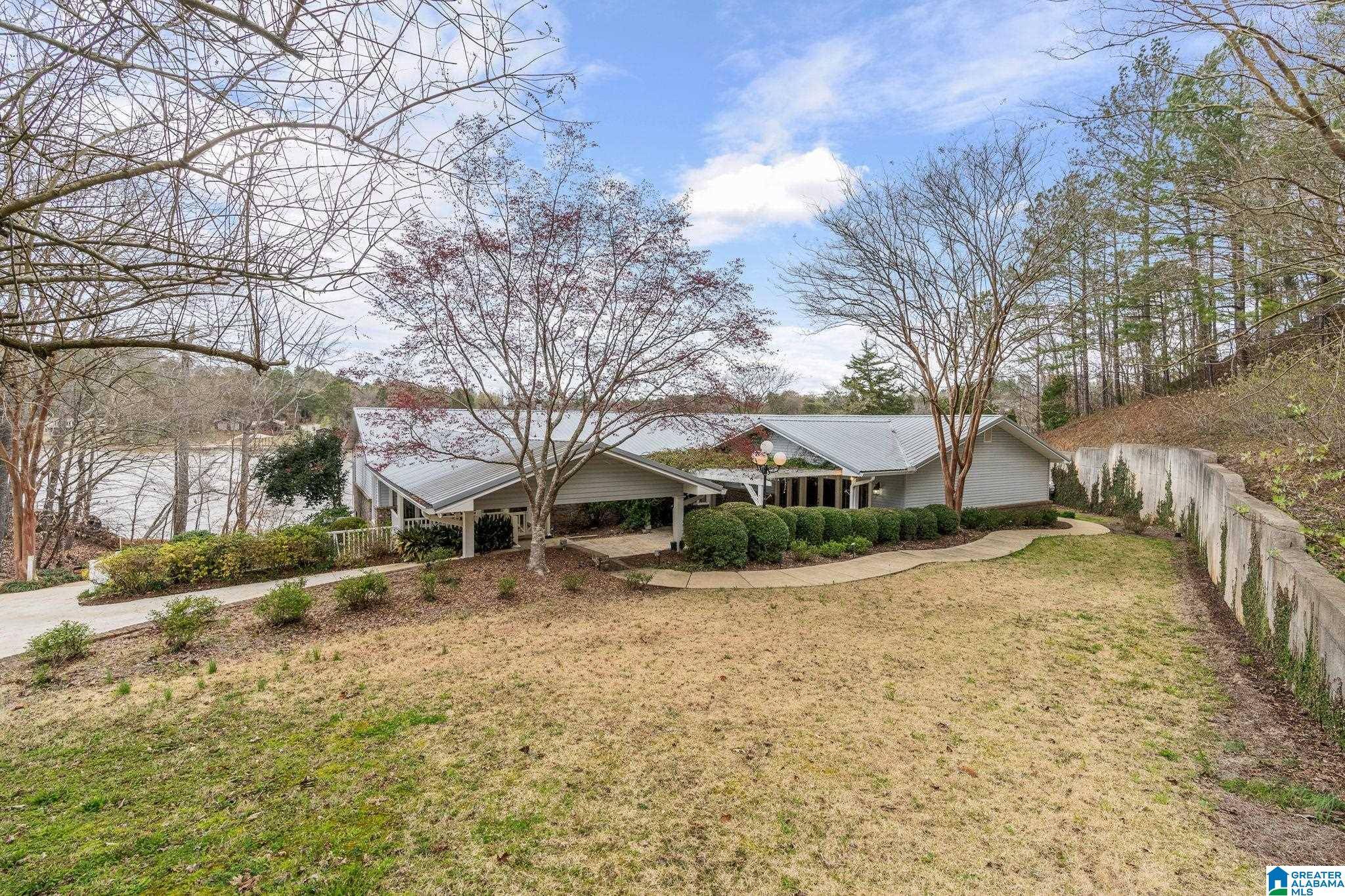 Talladega, AL 35160,793 SHELTON SHORES DRIVE
