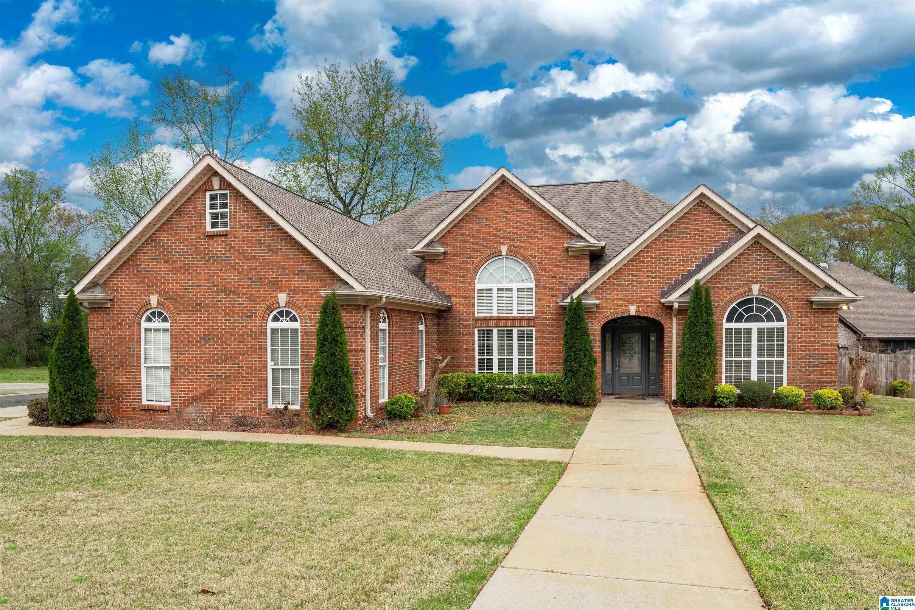 Hueytown, AL 35023,342 SCOTLAND DRIVE