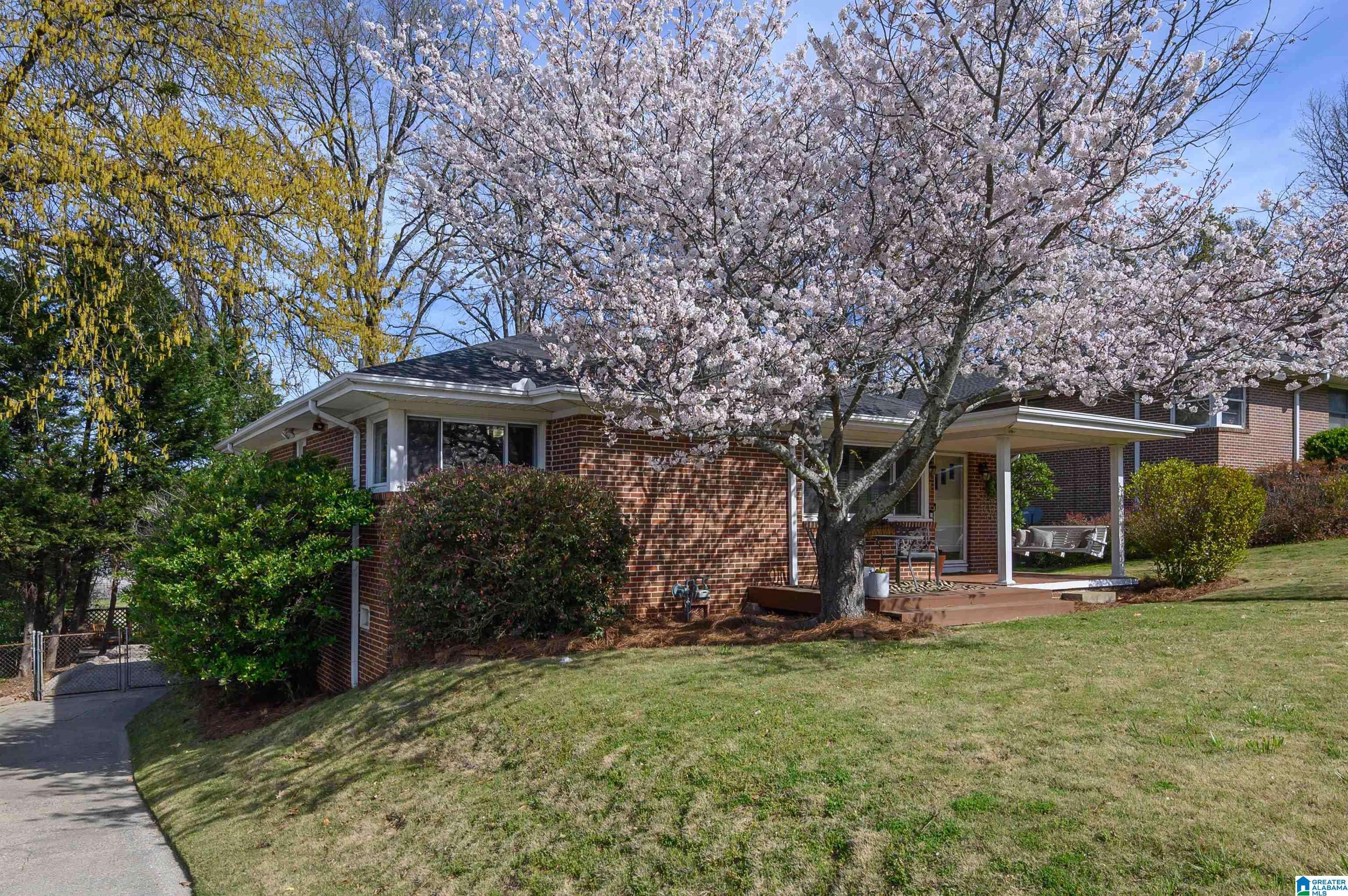 Birmingham, AL 35111,5912 CRESTWOOD CIRCLE