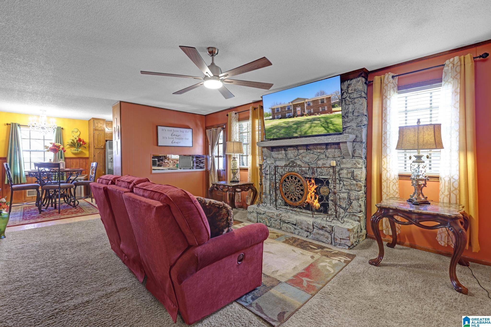 Pleasant Grove, AL 35127,507 2ND AVENUE