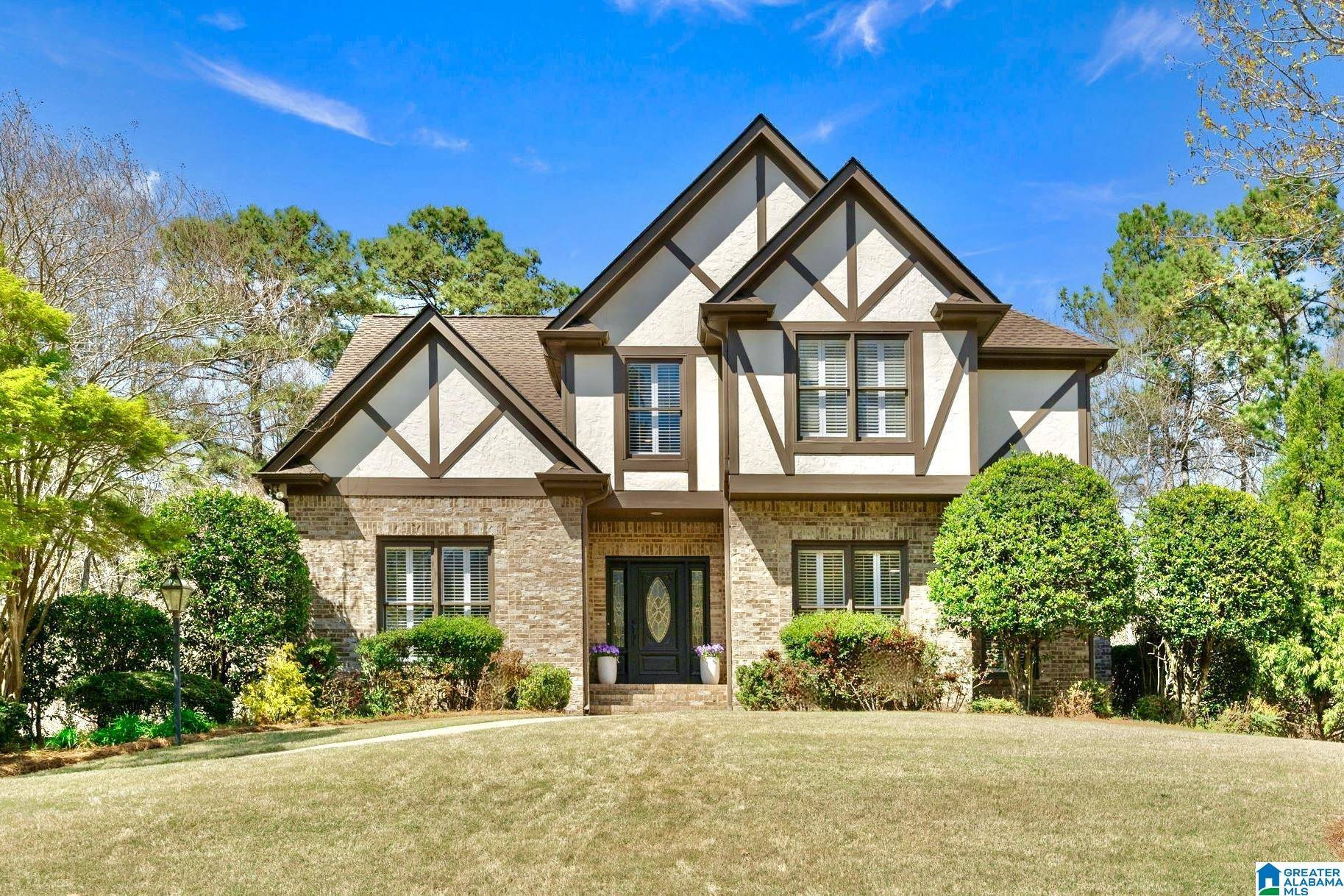 Vestavia Hills, AL 35242,1118 LAKE COLONY LANE