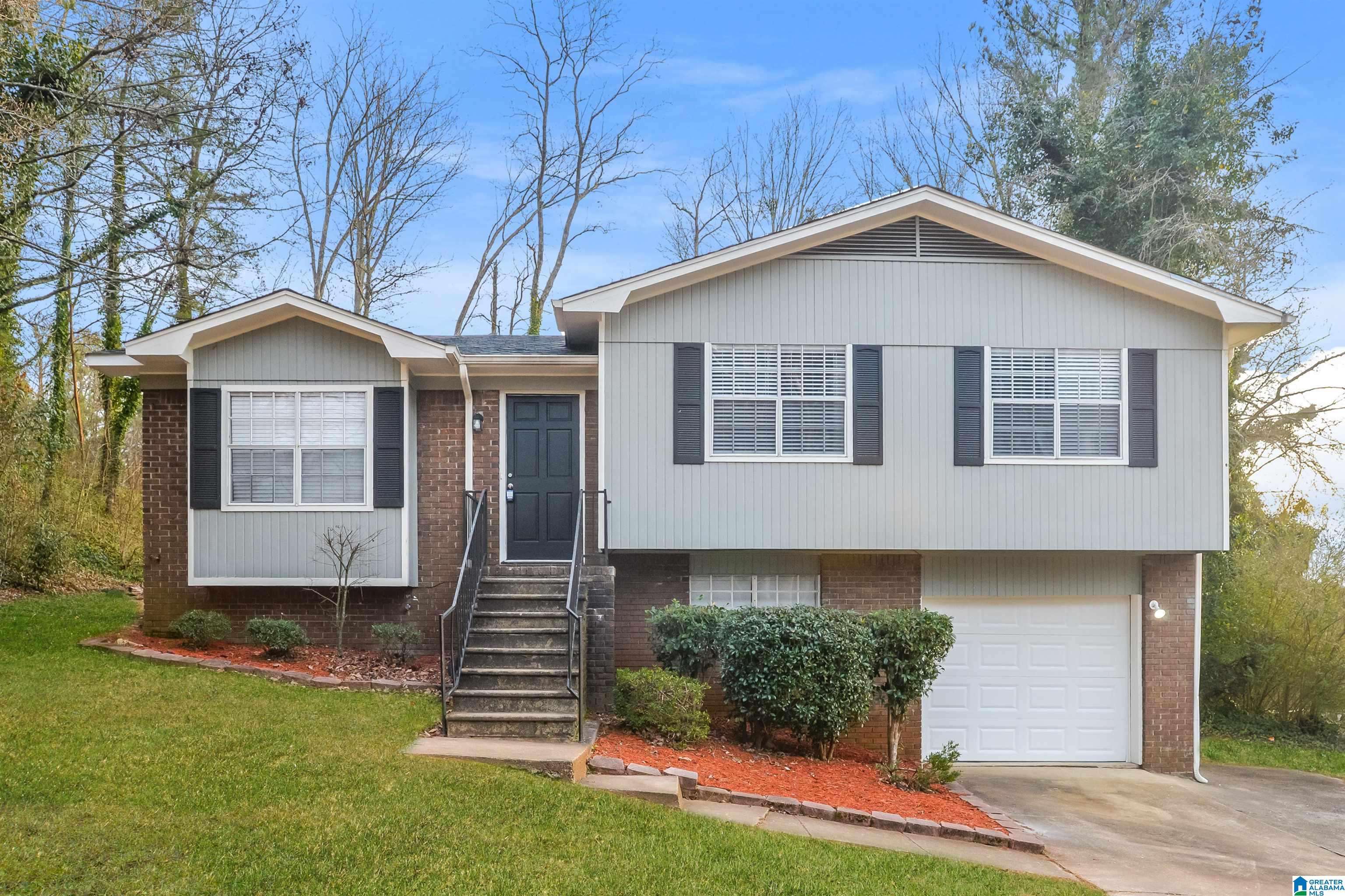 Pinson, AL 35126,5049 DARLENE DRIVE