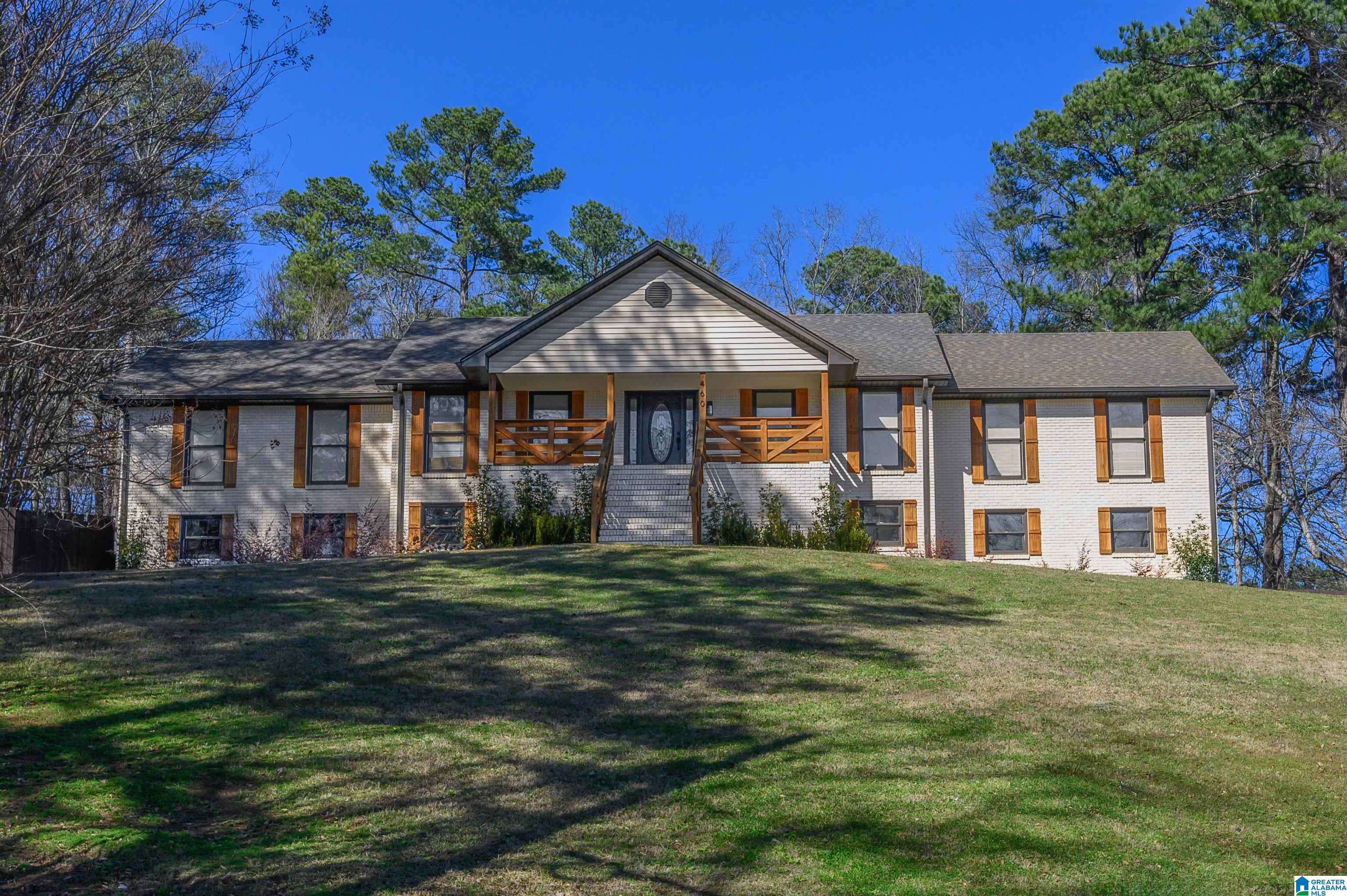 Hoover, AL 35226,460 PINEWAY DRIVE
