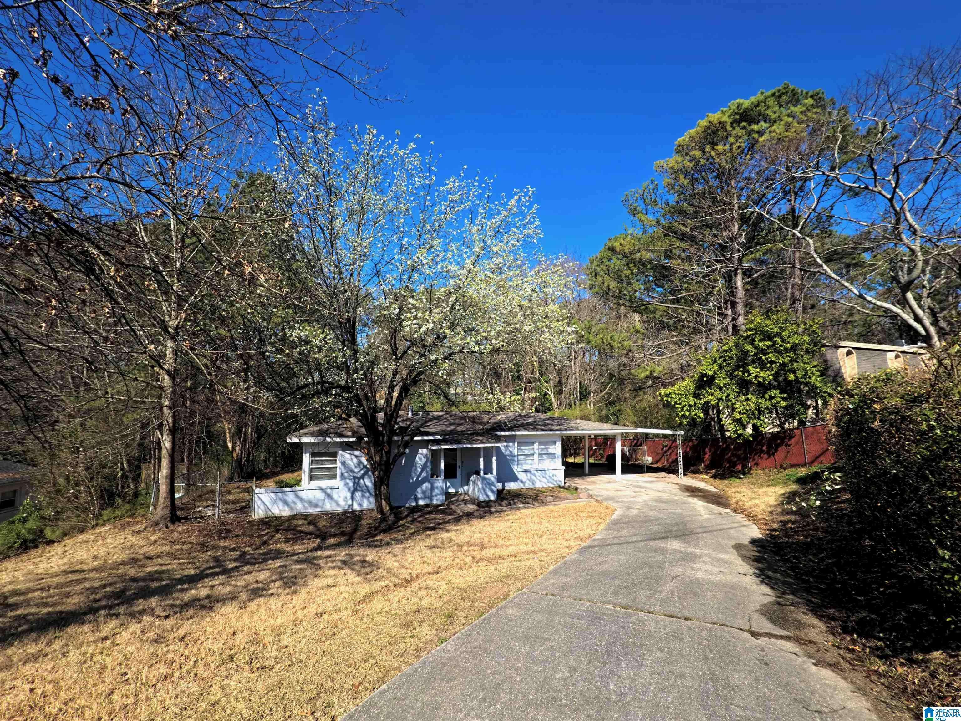 Vestavia Hills, AL 35216,3232 WARRINGWOOD DRIVE