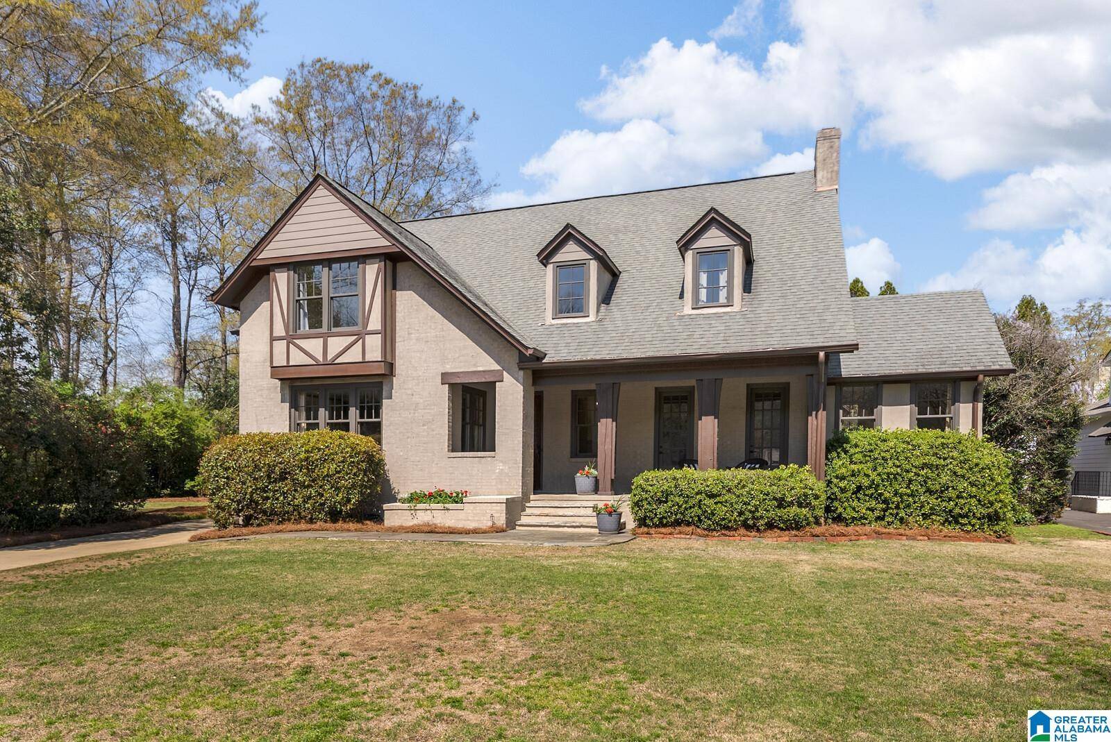 Mountain Brook, AL 35223,2504 HEATHERMOOR ROAD