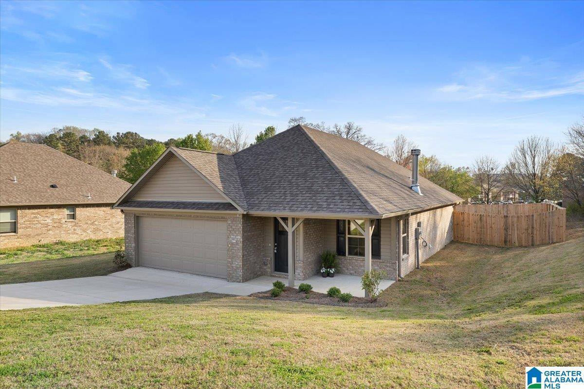 Oneonta, AL 35121,108 CANTERBURY COURT