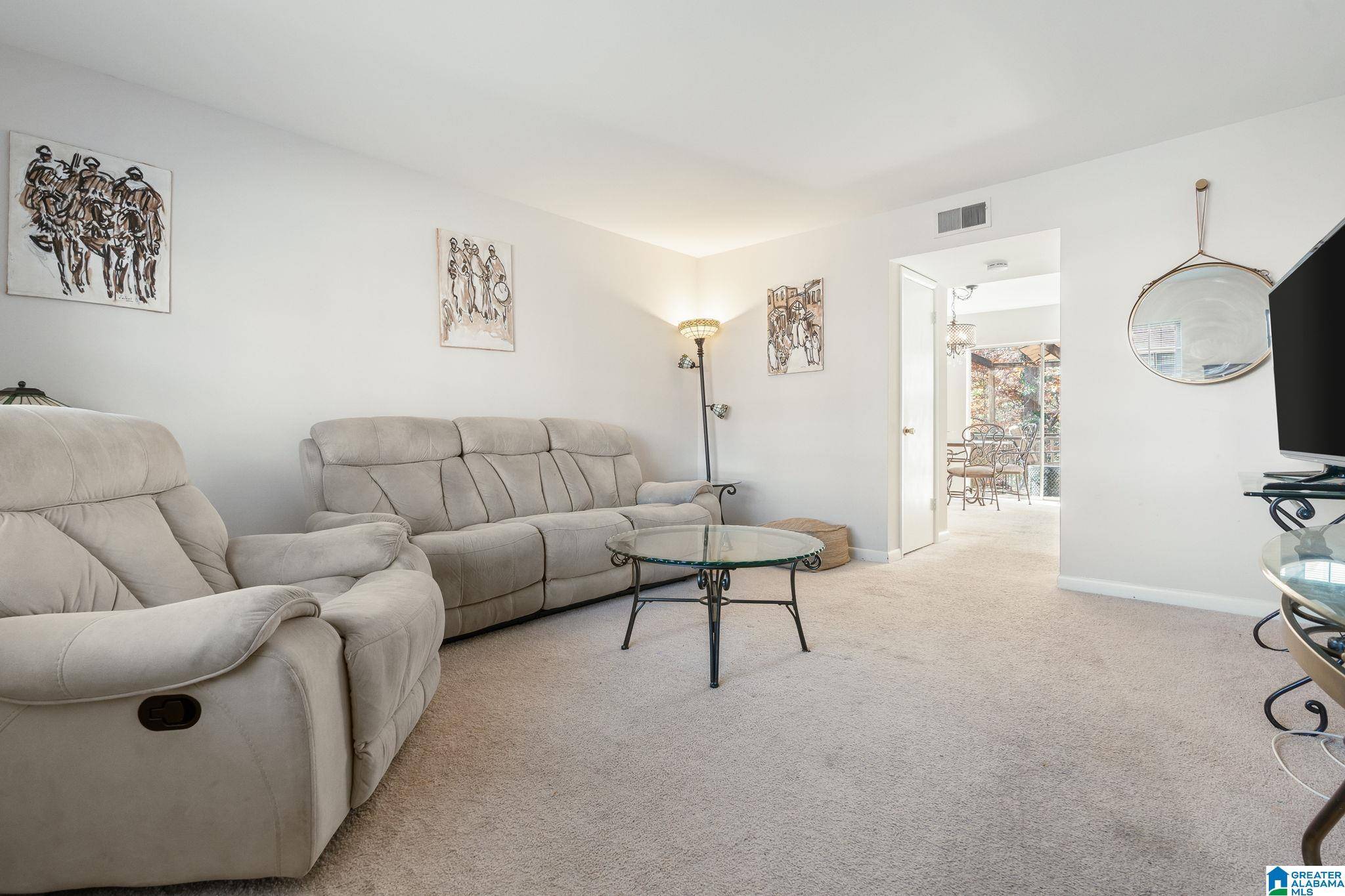 Vestavia Hills, AL 35216,2633 SOUTHBURY CIRCLE