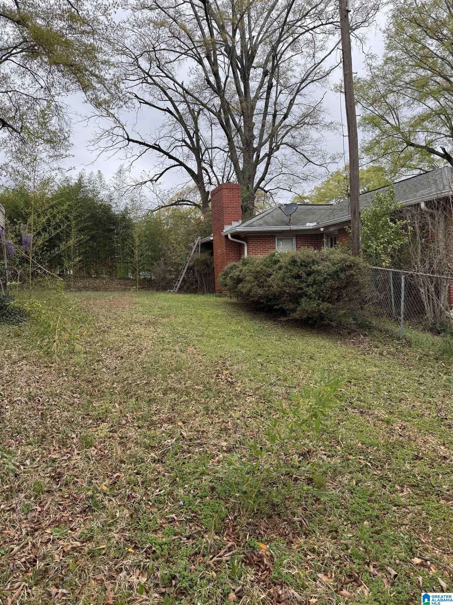 Talladega, AL 35160,105 CREST DRIVE