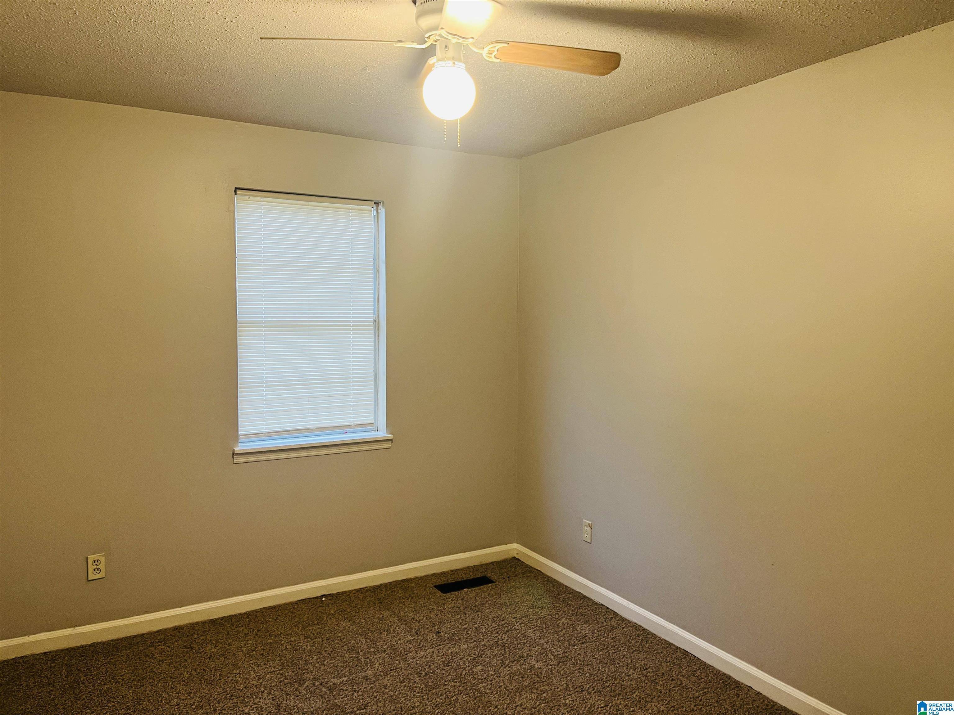 Center Point, AL 35215,1817 5TH WAY NW