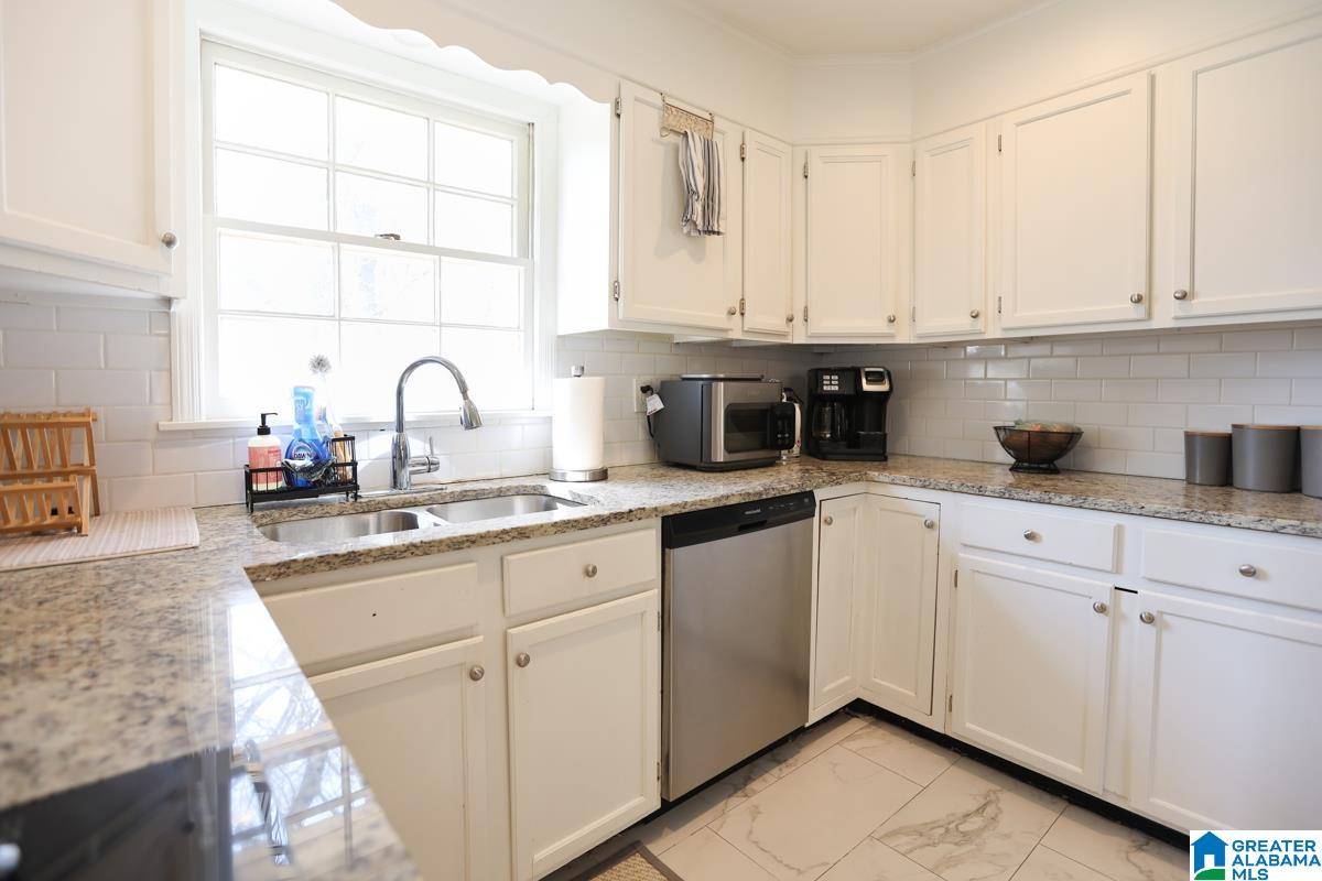 Birmingham, AL 35235,908 RIDGEWOOD CIRCLE