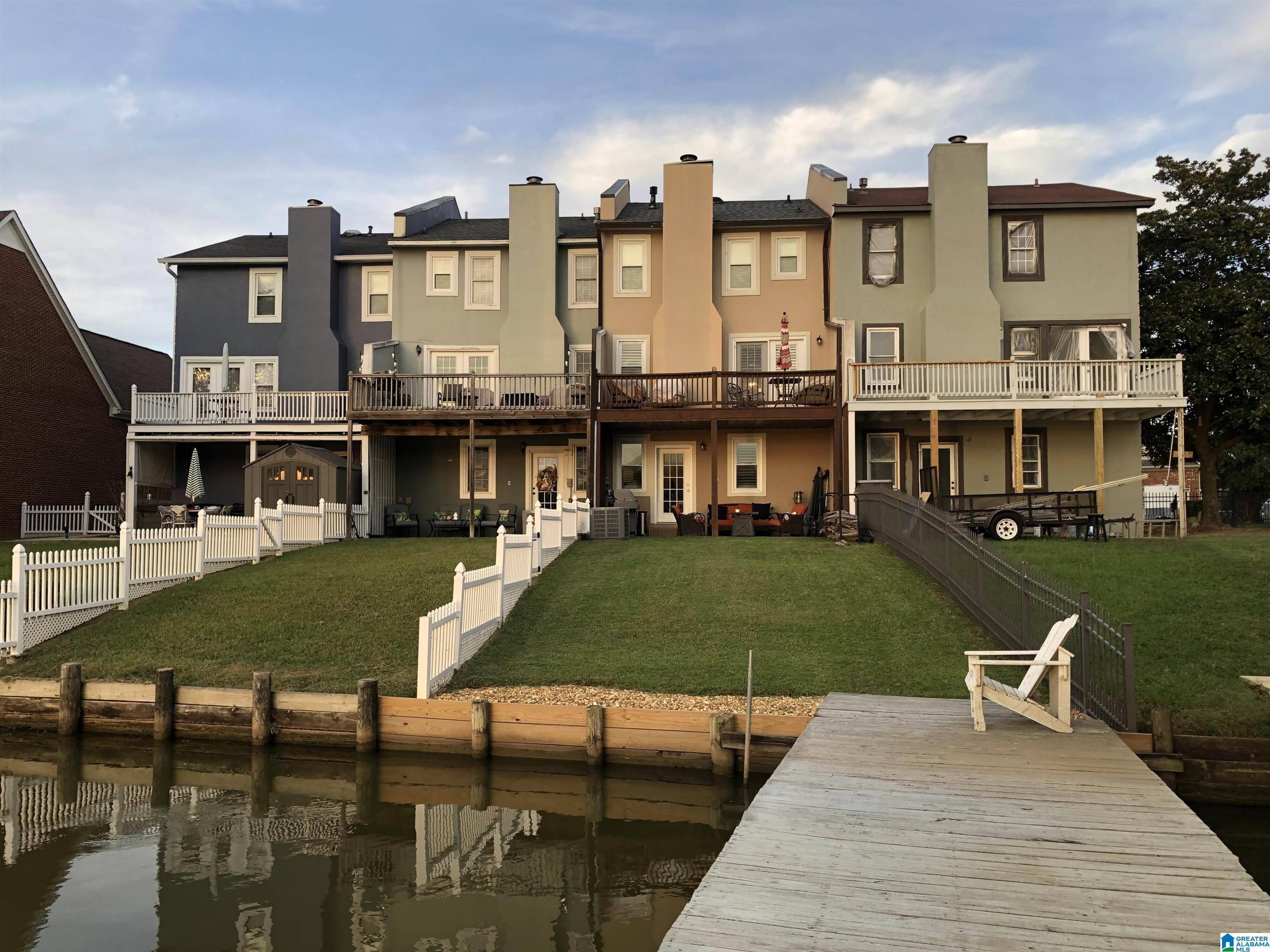 Gadsden, AL 35901,339 LAKEPOINT DRIVE