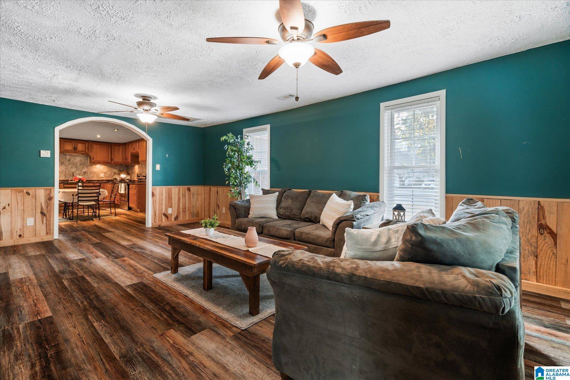Wadley, AL 36276,836 HIGHLAND AVENUE