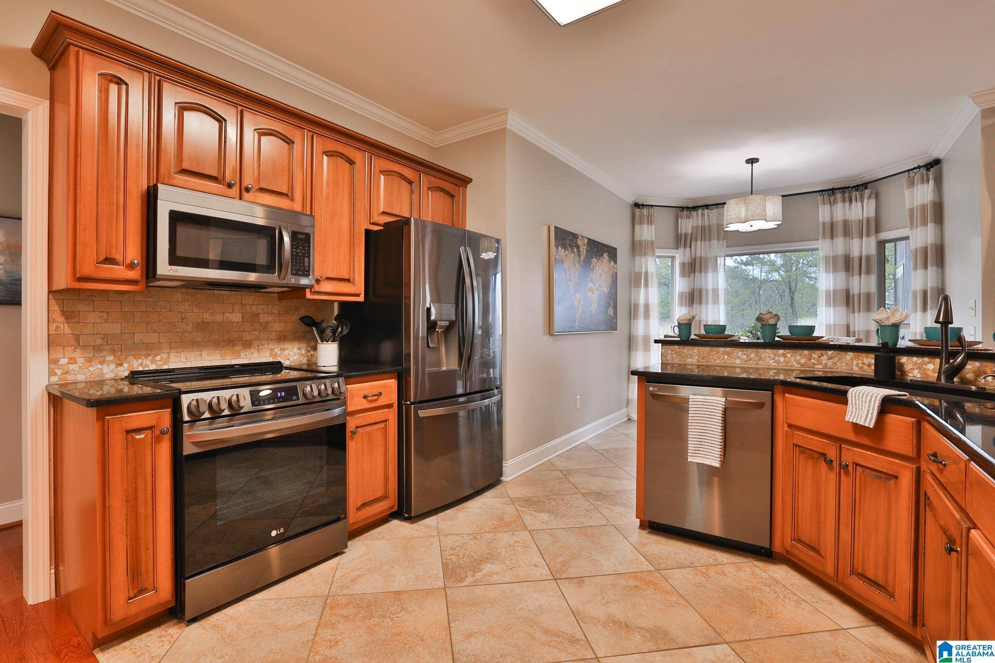 Cropwell, AL 35054,109 HARMONS ISLAND ROAD