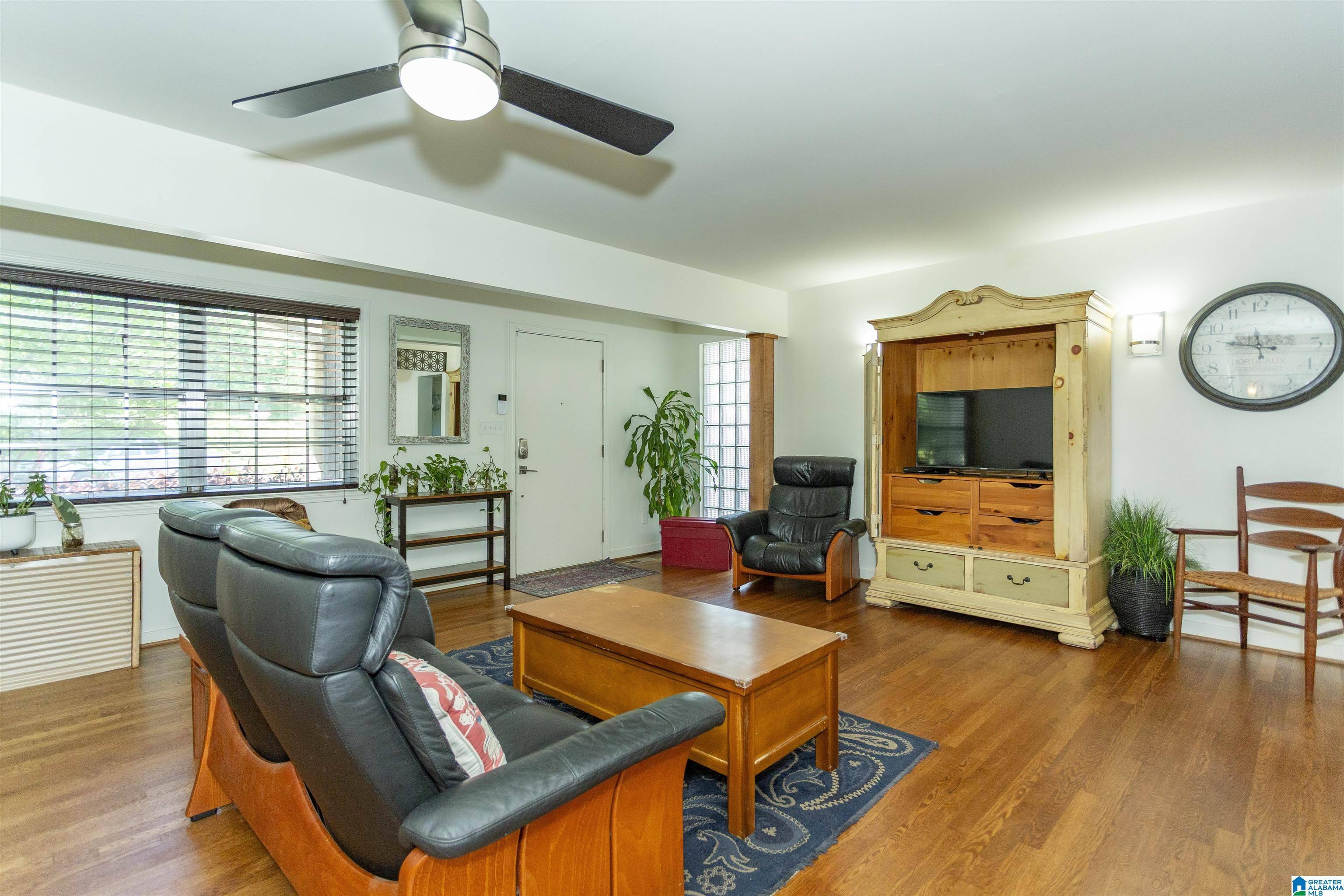Birmingham, AL 35212,609 54TH STREET S