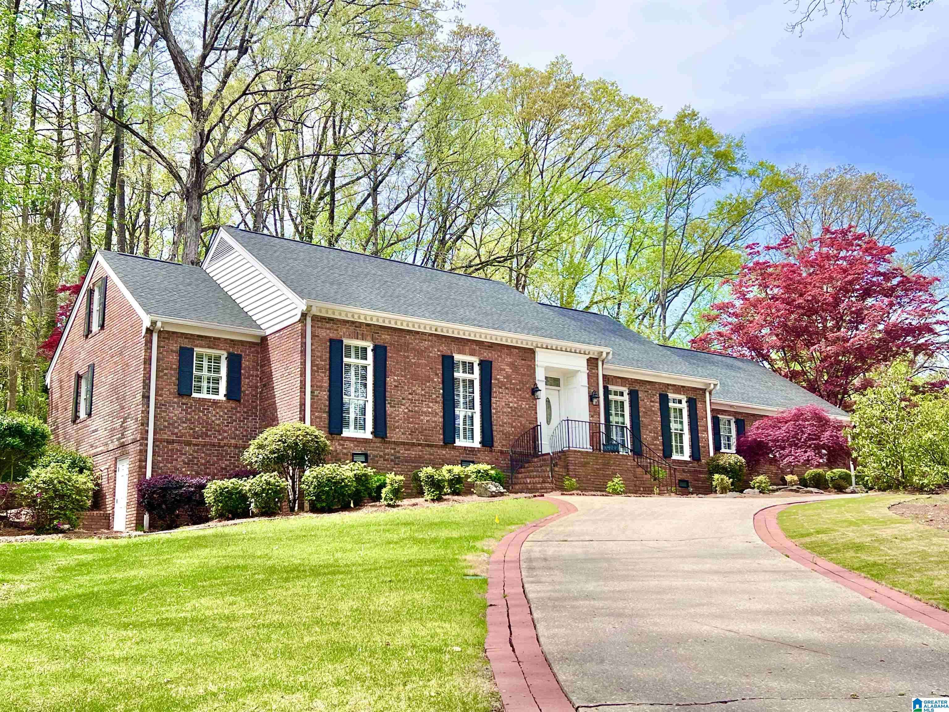 Alexander City, AL 35010,505 RIDGEWAY DRIVE