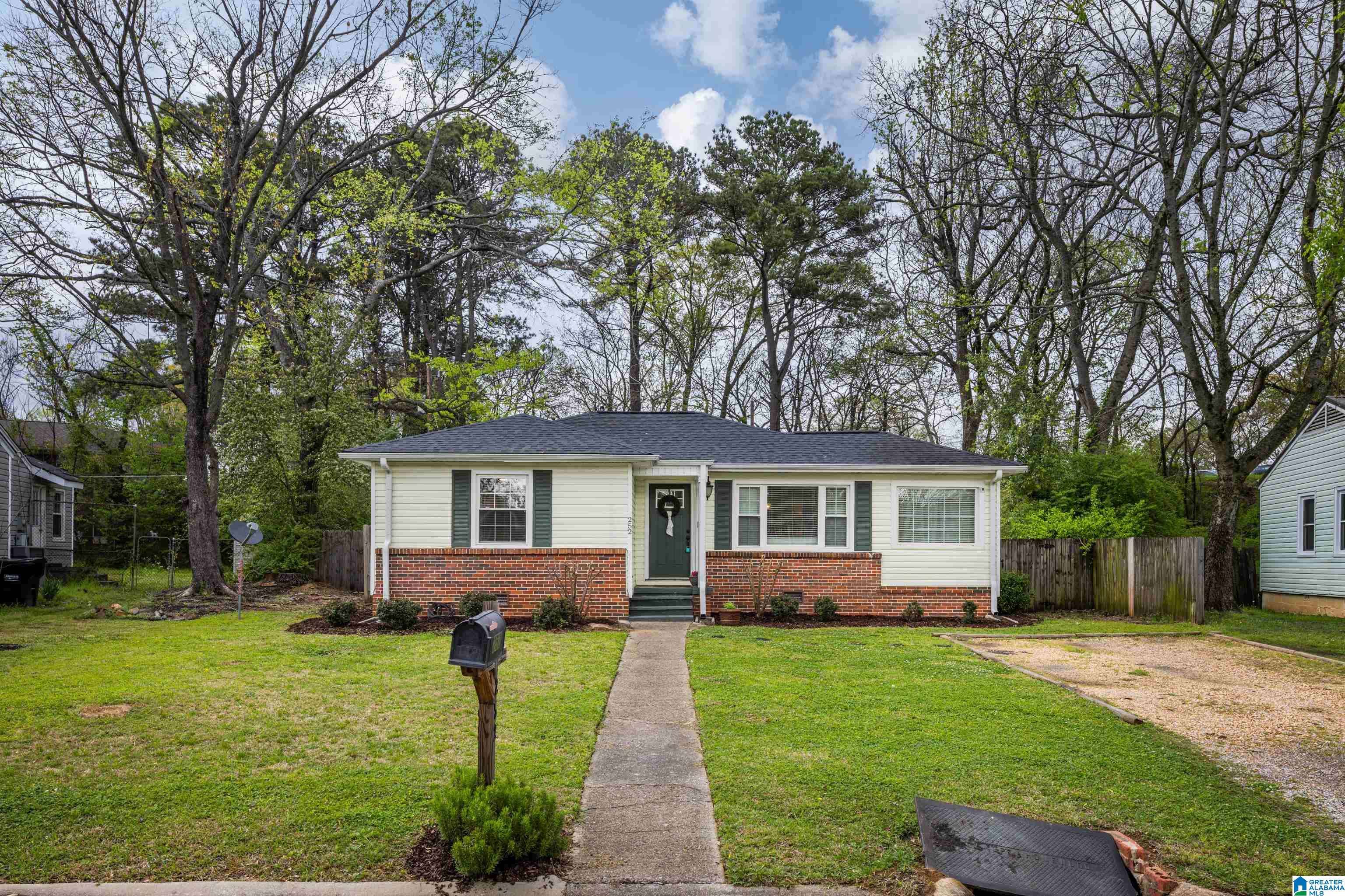 Homewood, AL 35209,252 KENT LANE