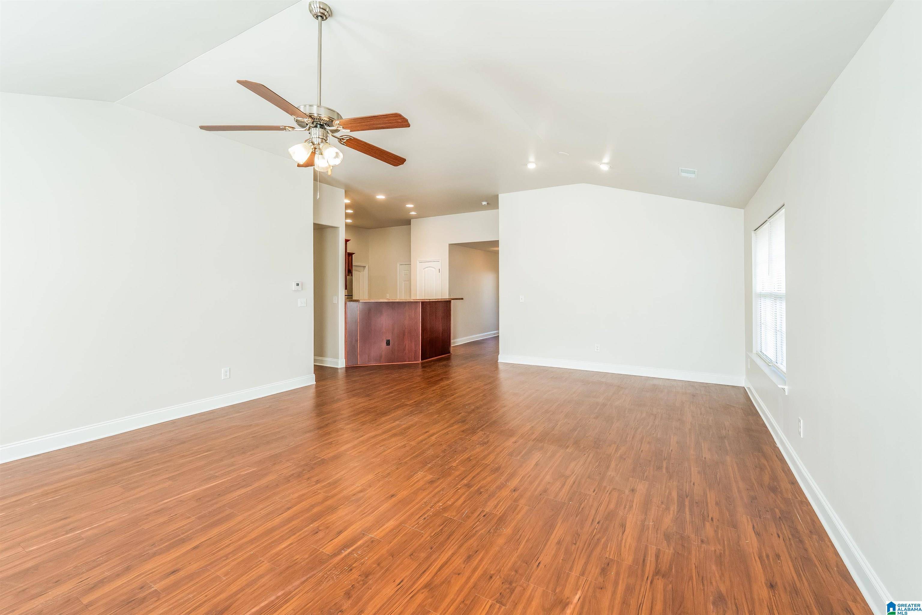 Odenville, AL 35120,995 CLOVER AVENUE