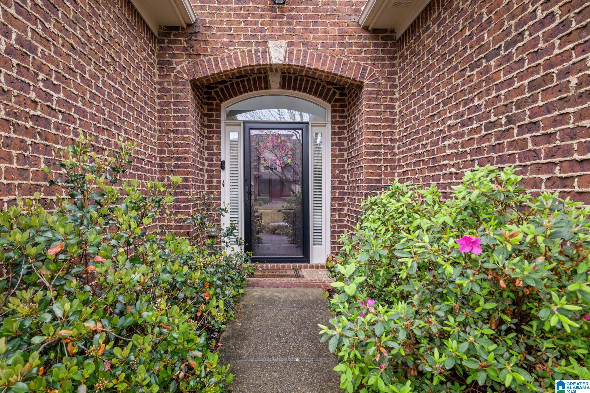 Helena, AL 35080,471 RIVER OAKS LANE