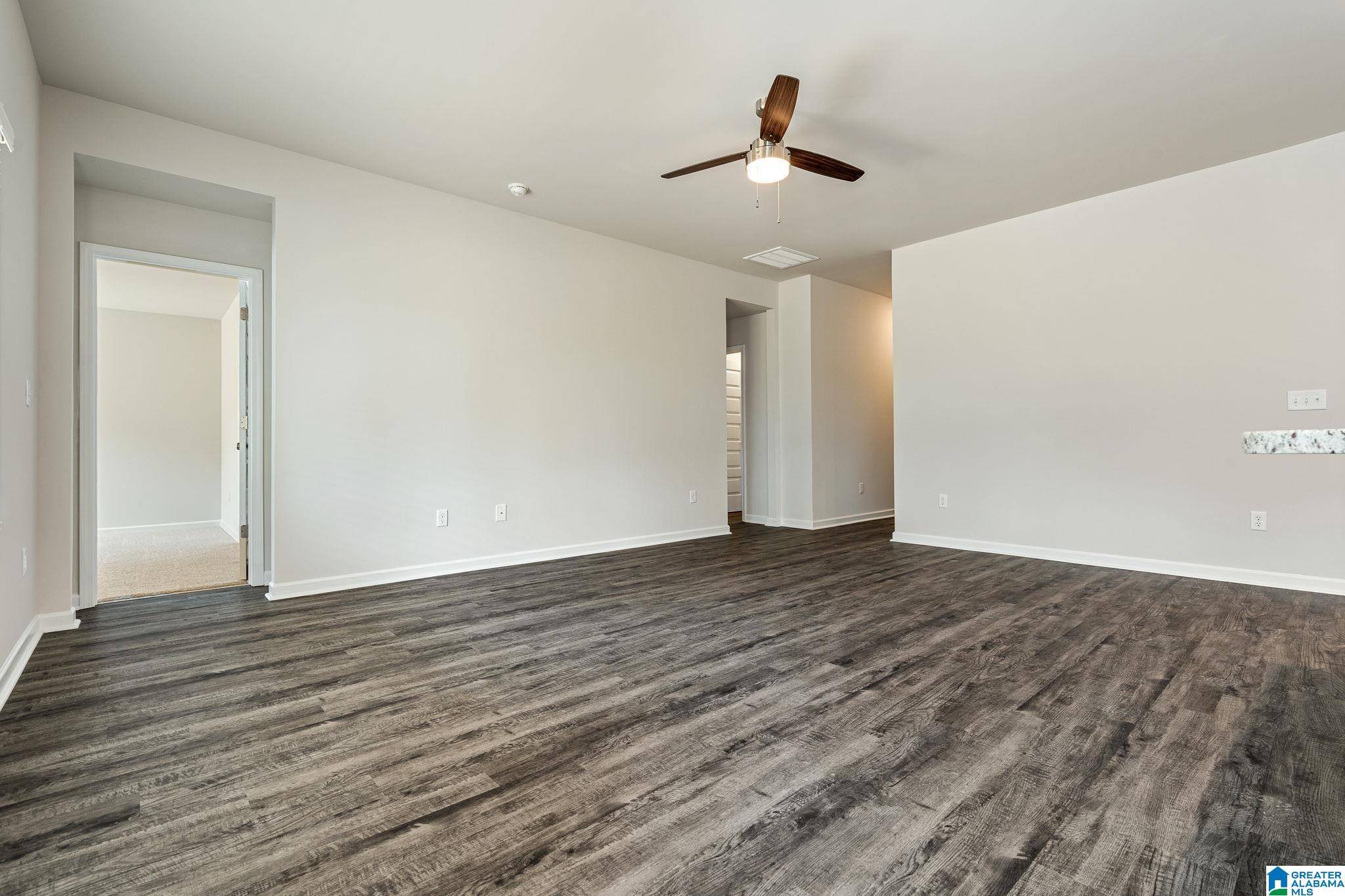 Calera, AL 35040,327 AMBER AVENUE
