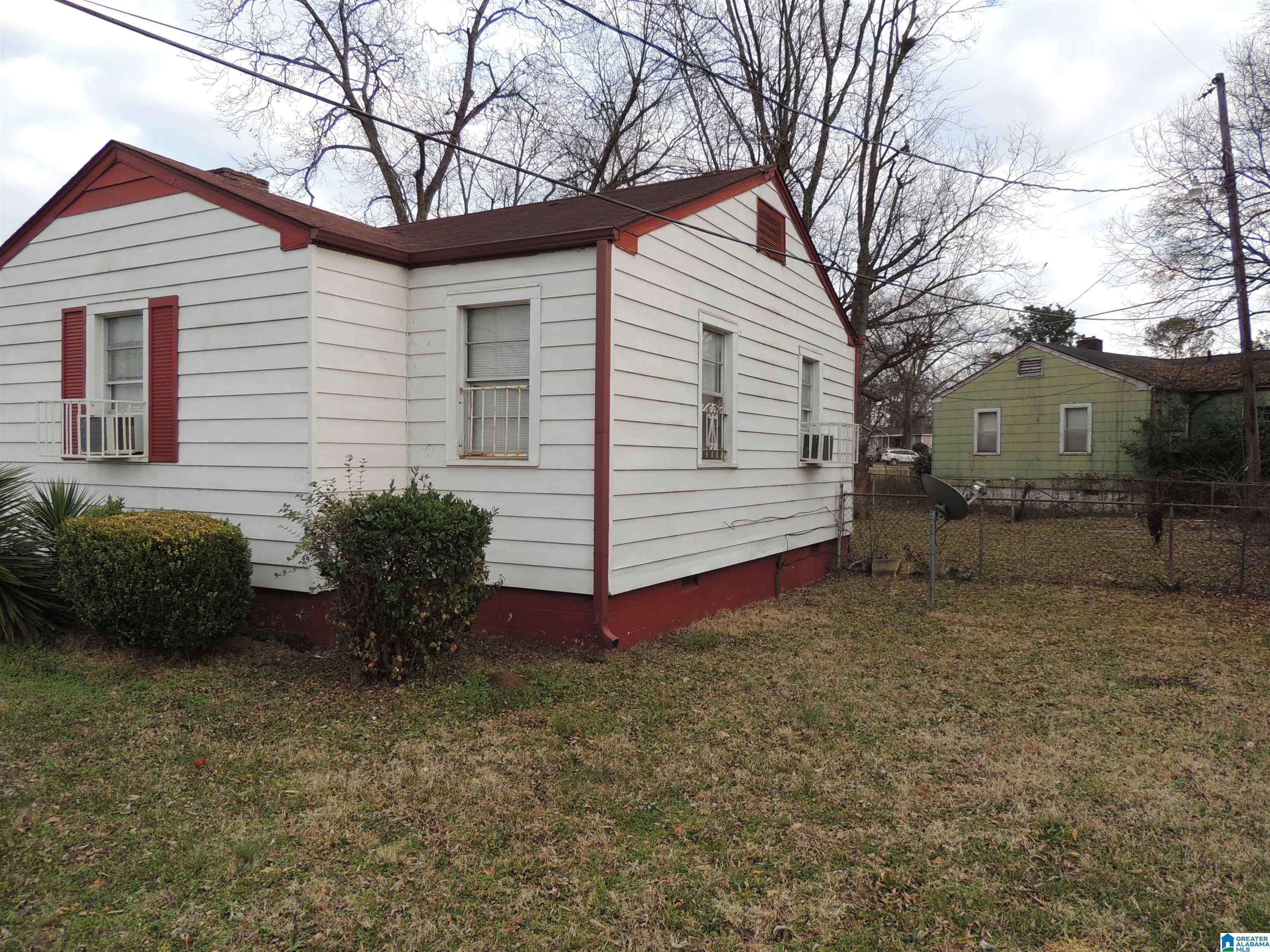 Birmingham, AL 35211,2101 FULTON AVENUE SW