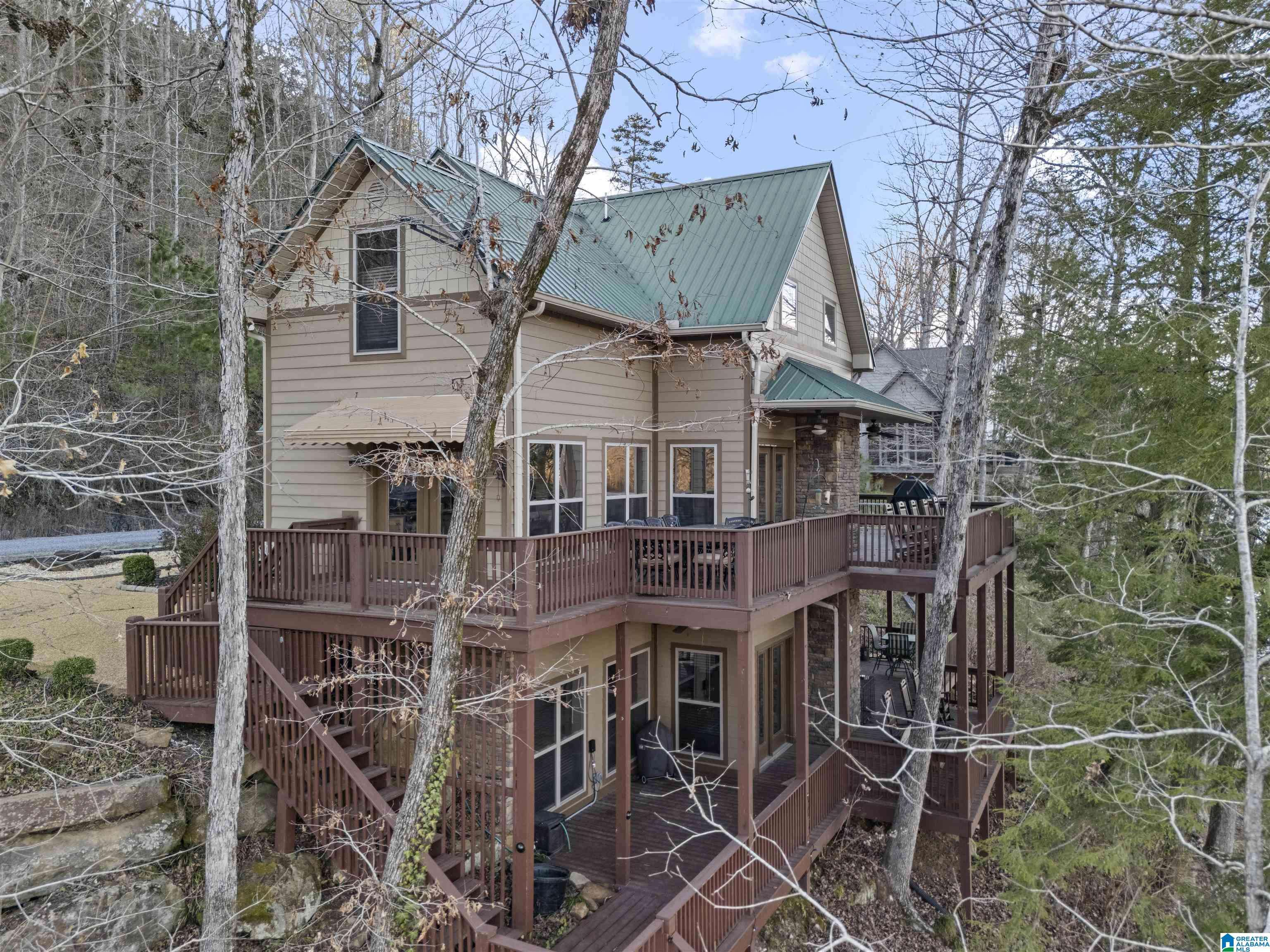 Arley, AL 35541,495 LAKERIDGE DRIVE
