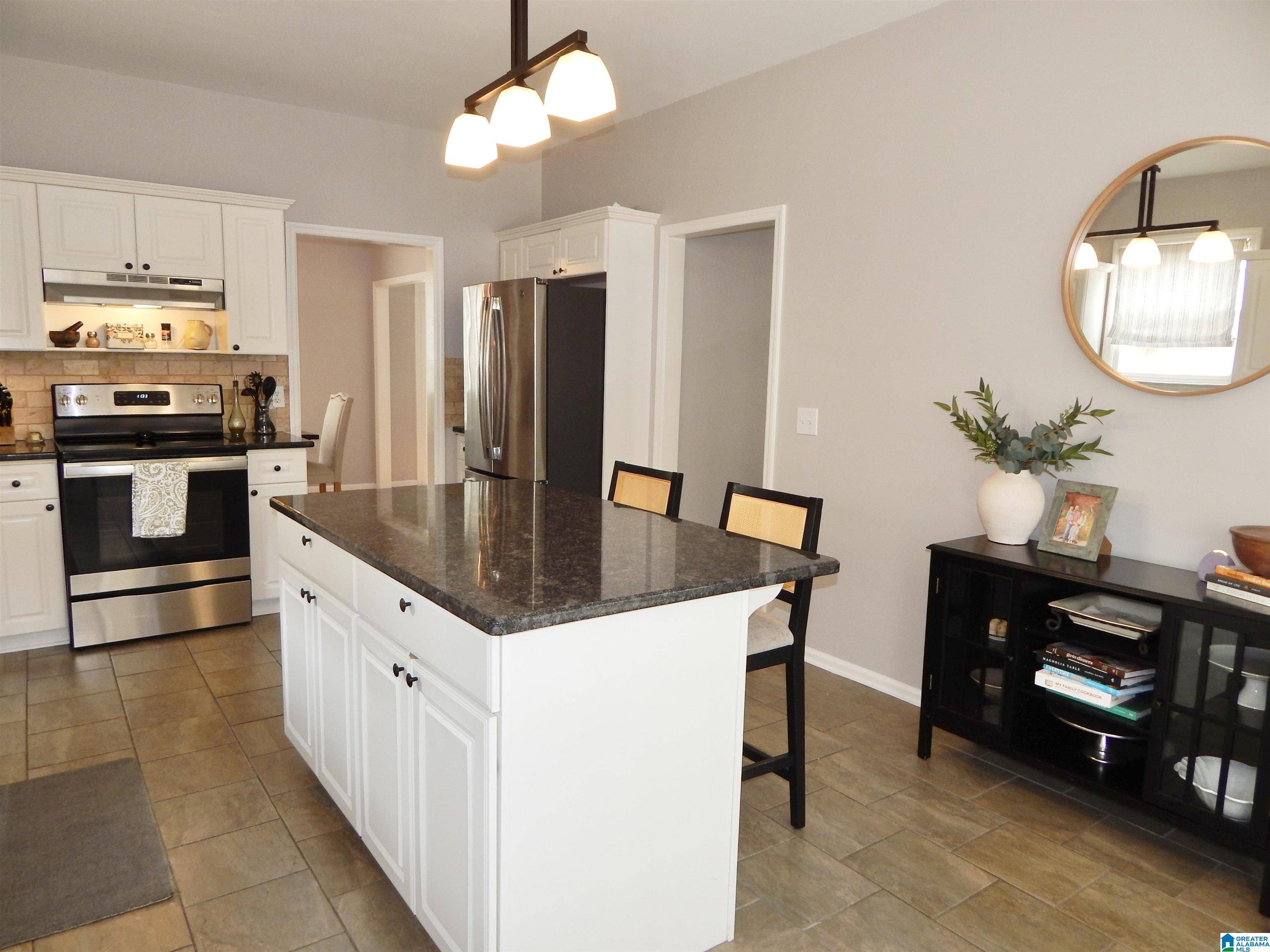 Hoover, AL 35244,1612 RUSSET CREST CIRCLE