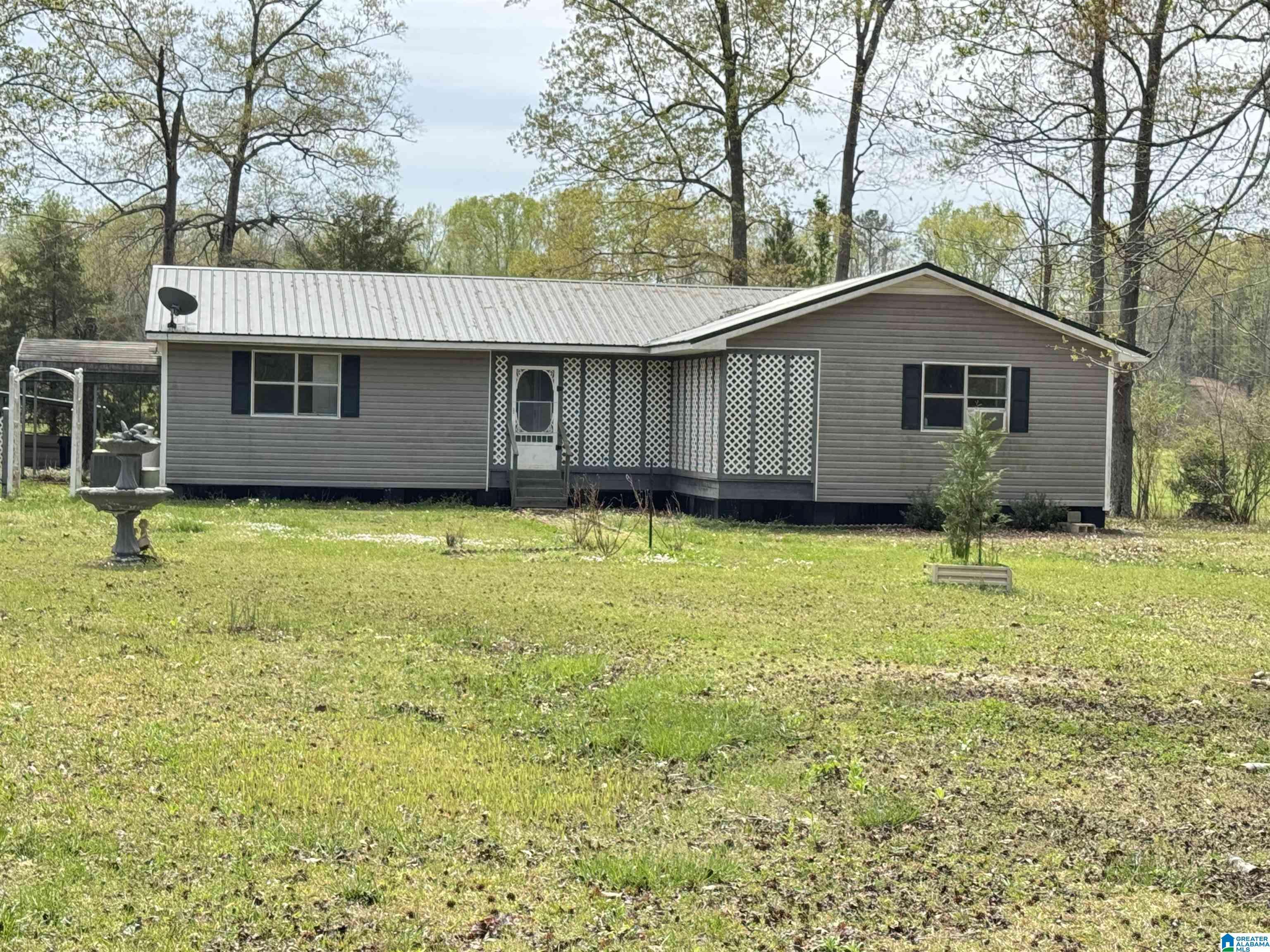Ohatchee, AL 36271,174 MOUNTAIN ROAD