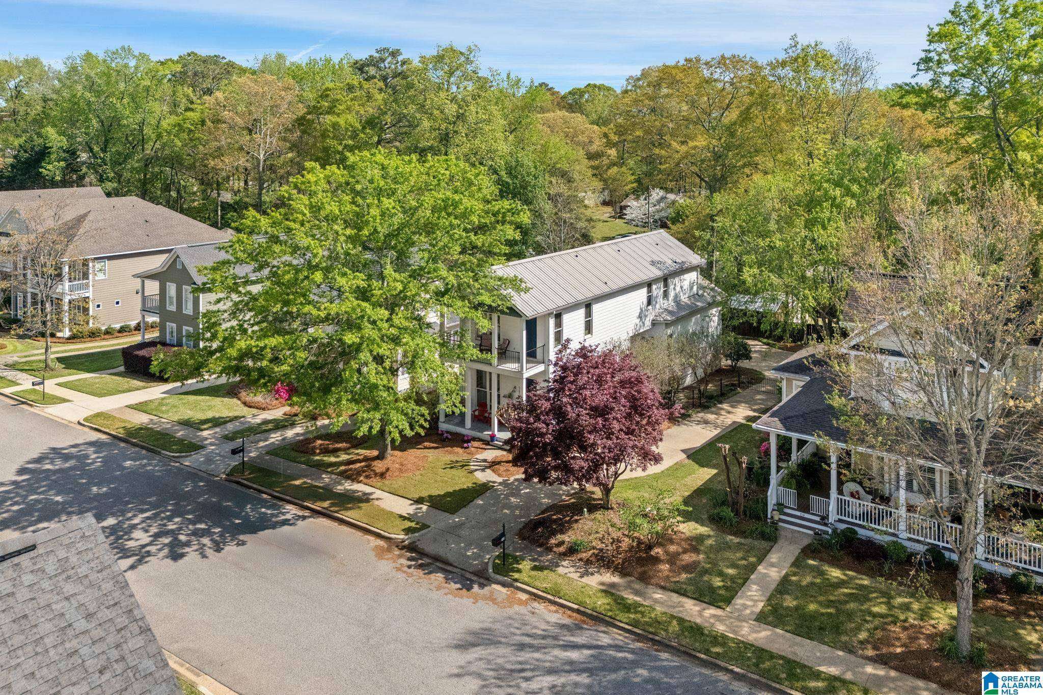 Auburn, AL 36830,718 QUEENS WAY