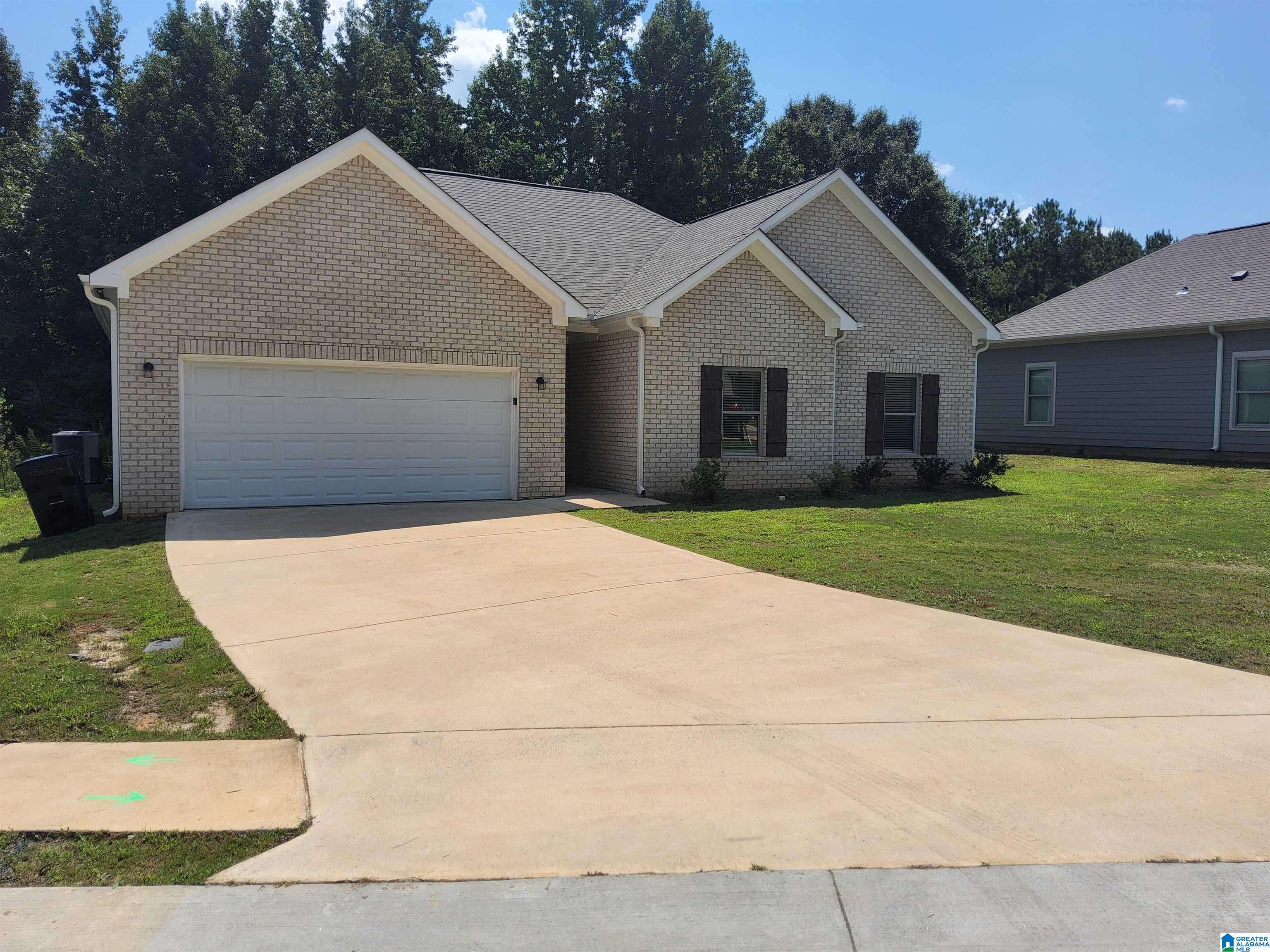 Clanton, AL 35045,210 AVALON WAY