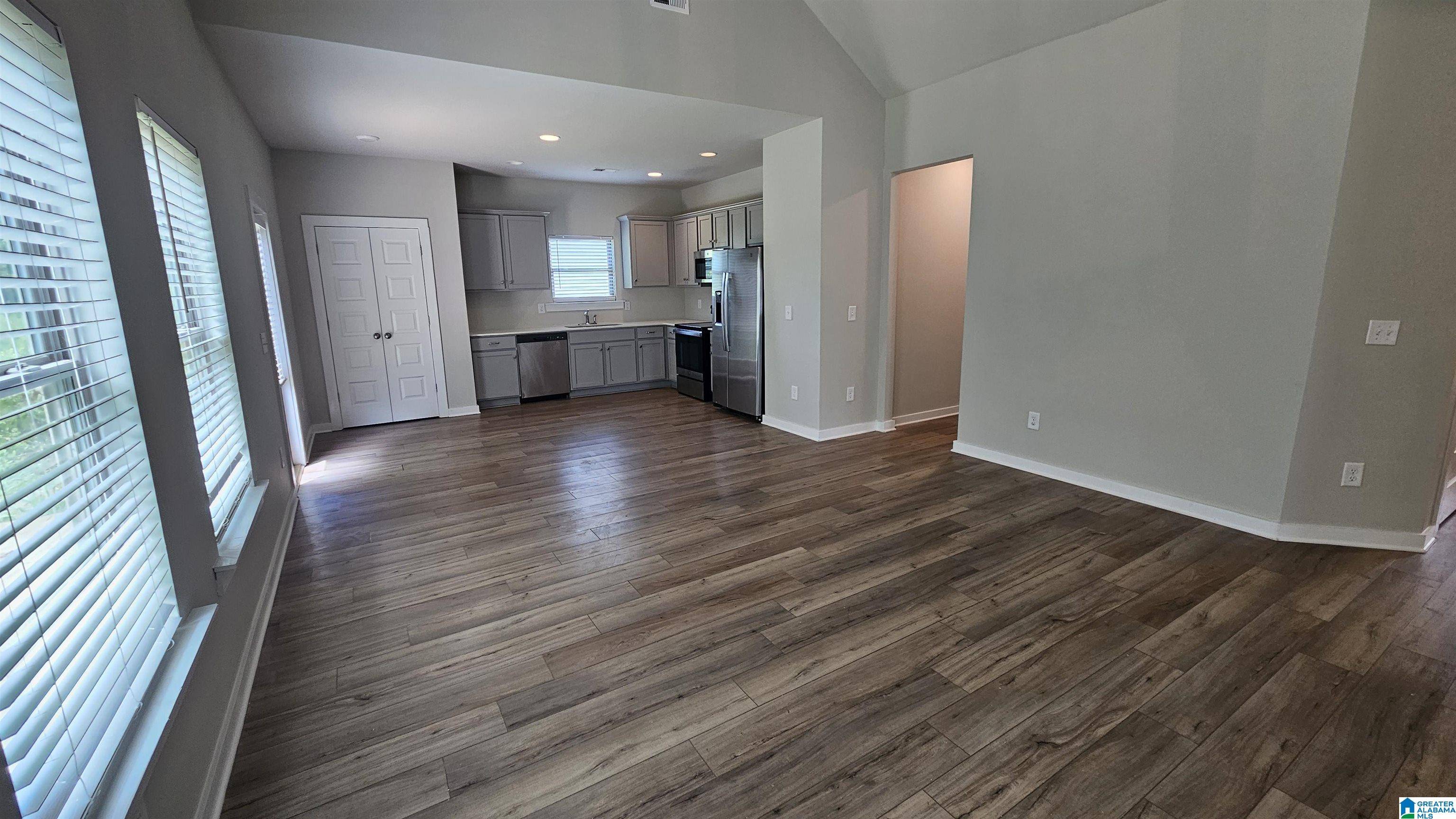 Clanton, AL 35045,210 AVALON WAY